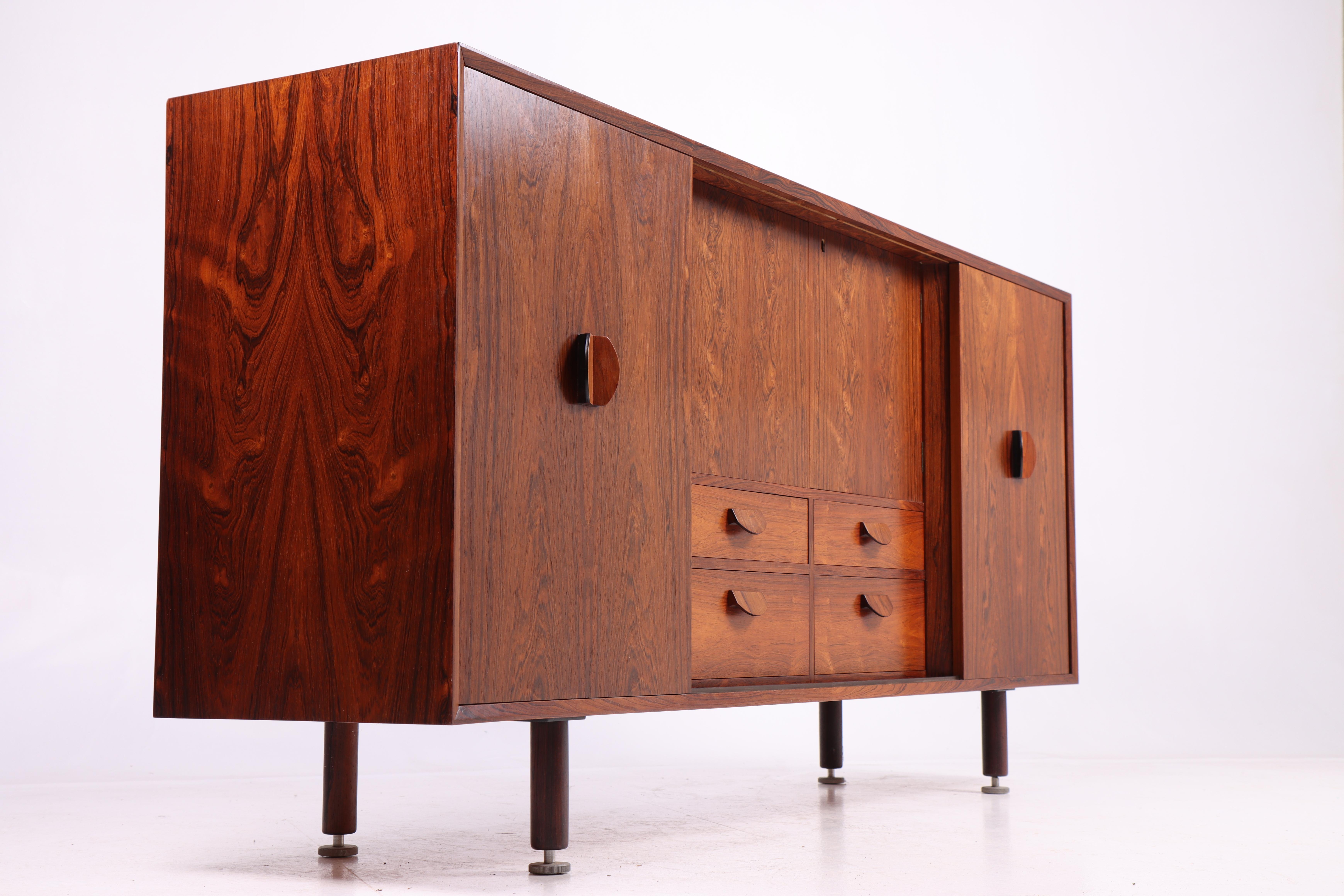 Midcentury Sideboard in Rosewood by Jens Risom, 1960s For Sale 4