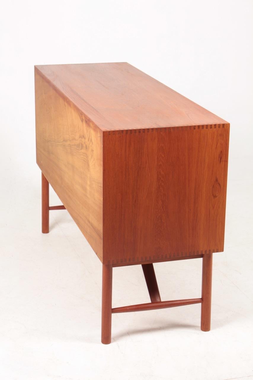 Midcentury Sideboard in Solid Teak by Hvidt & Mølgaard, 1950s 5