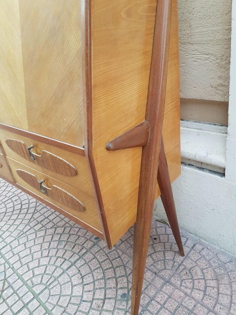 Sideboard aus der Mitte des Jahrhunderts im Stil von Ico Parisi, 1950er Jahre im Zustand „Gut“ im Angebot in taranto, IT