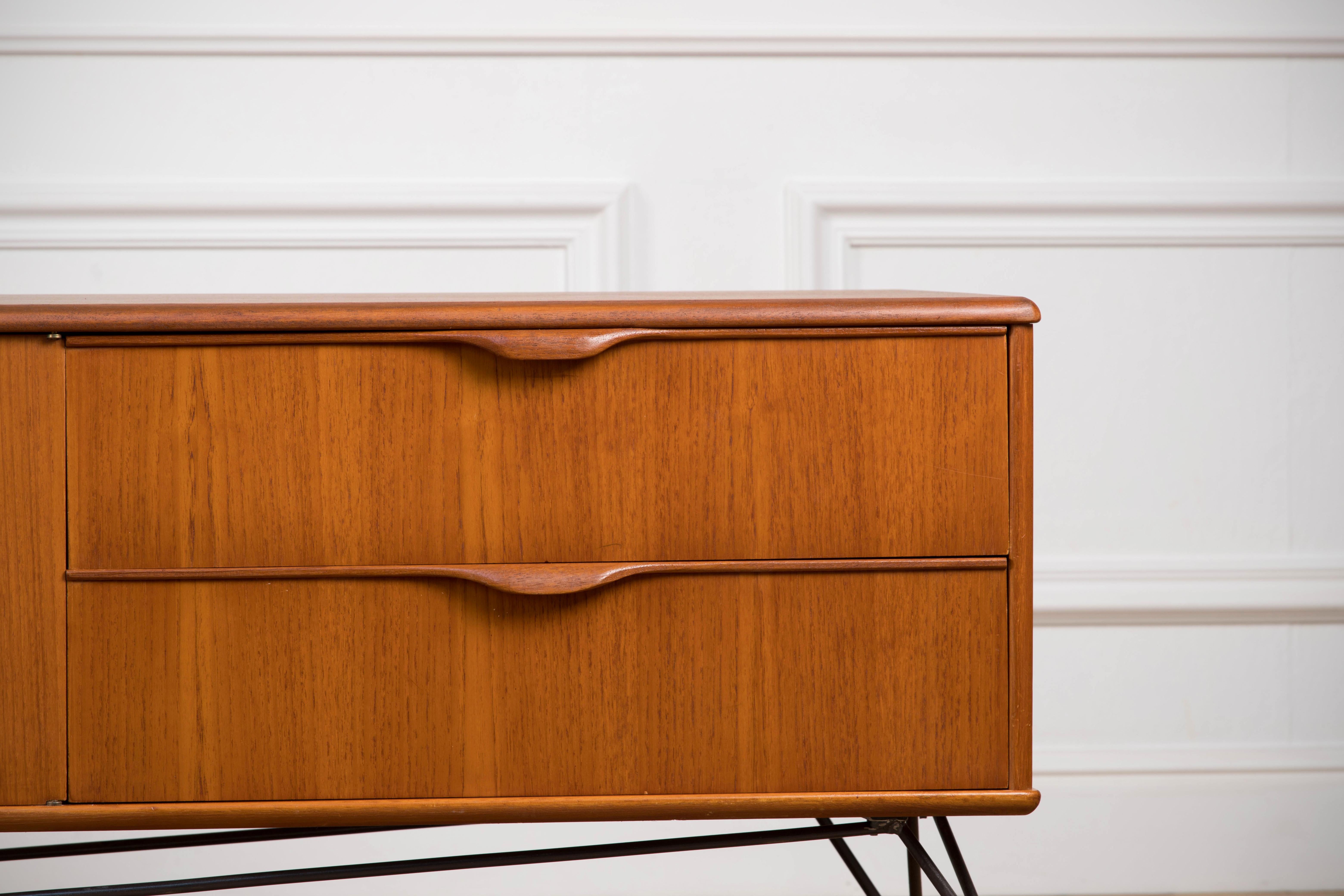 Veneer Minimalist & Organic Design German sideboard - 1960