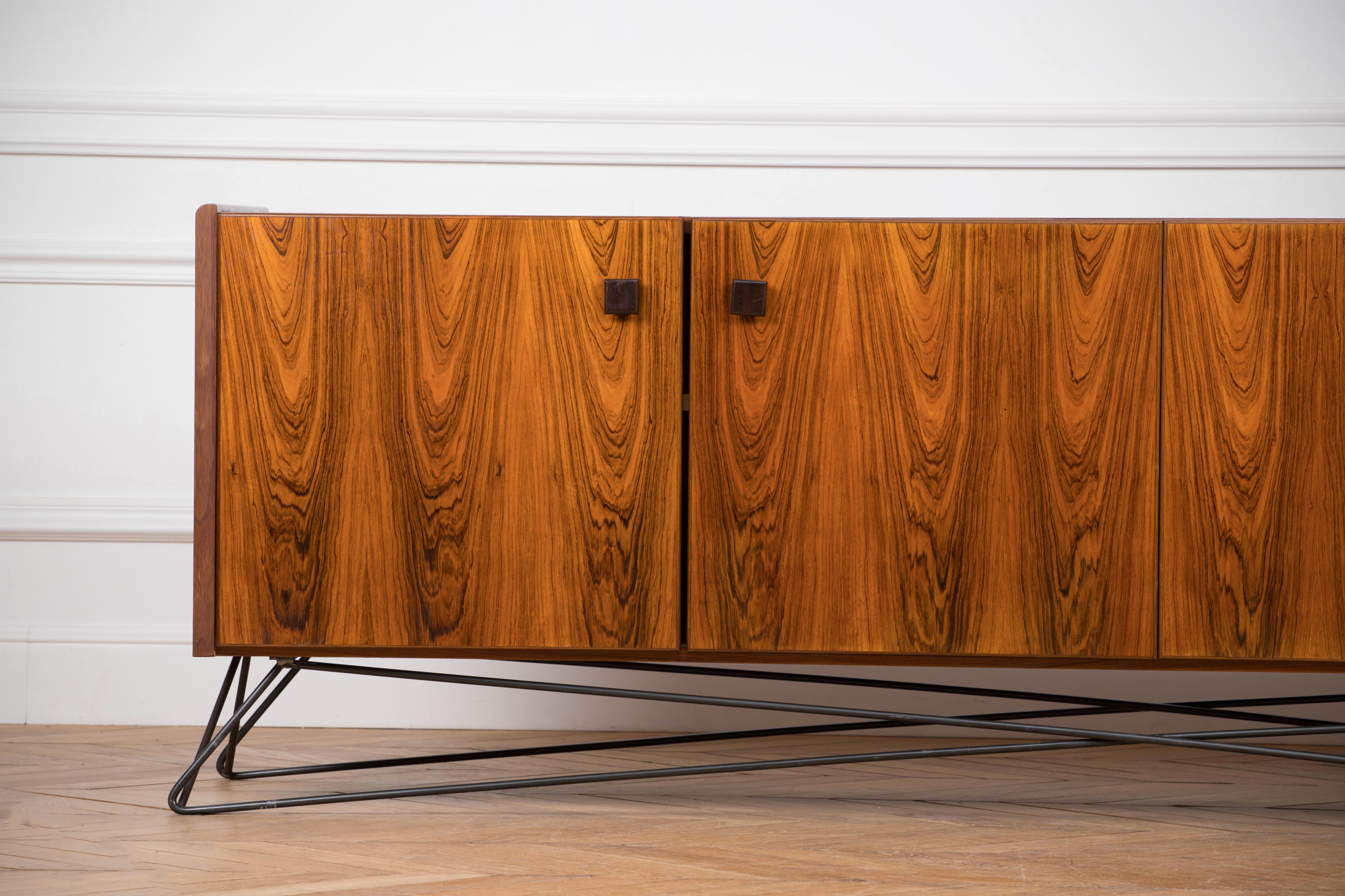 Organic and Minimalist Design Walnut Sideboard In Good Condition In Wiesbaden, DE