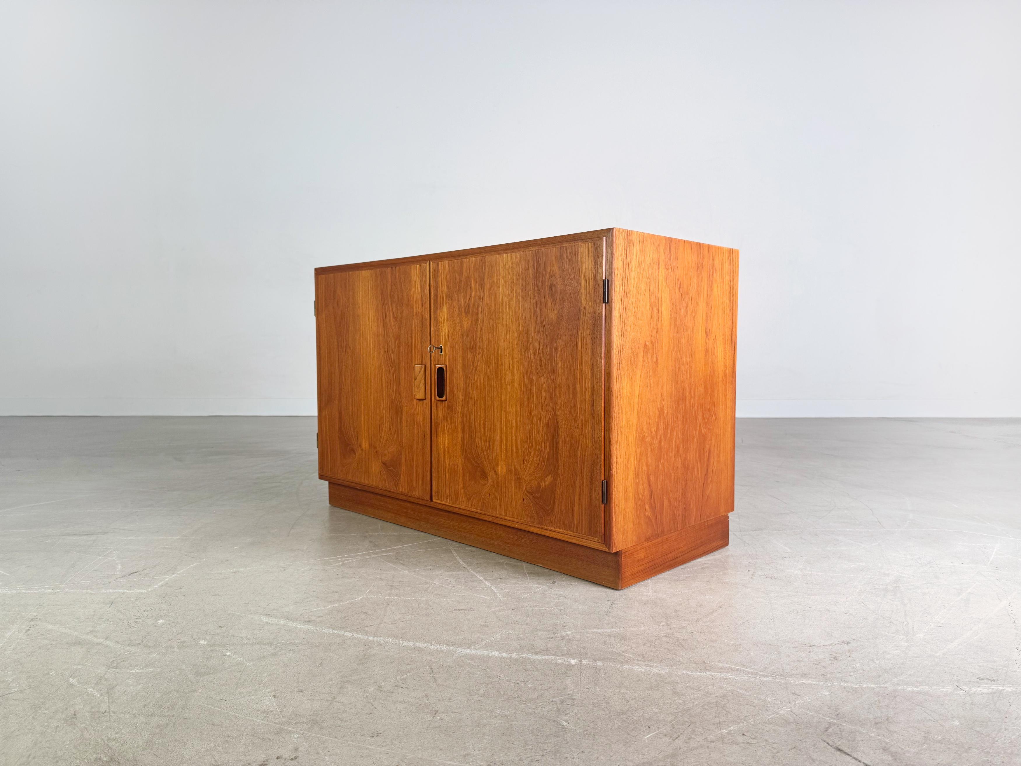 Midcentury Sideboard Søborg Kommode Børge Mogensen Teak (Dänisch) im Angebot