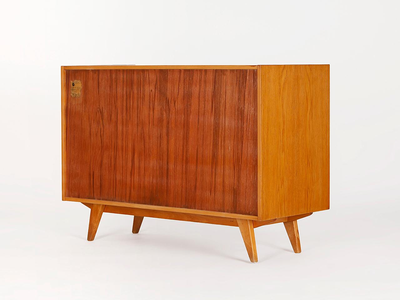 Midcentury Sideboard U 458 by Jiri Jiroutek for Interier Praha, 1960s In Excellent Condition For Sale In Wien, AT