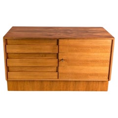 Commodes e cassettiere in Wood
