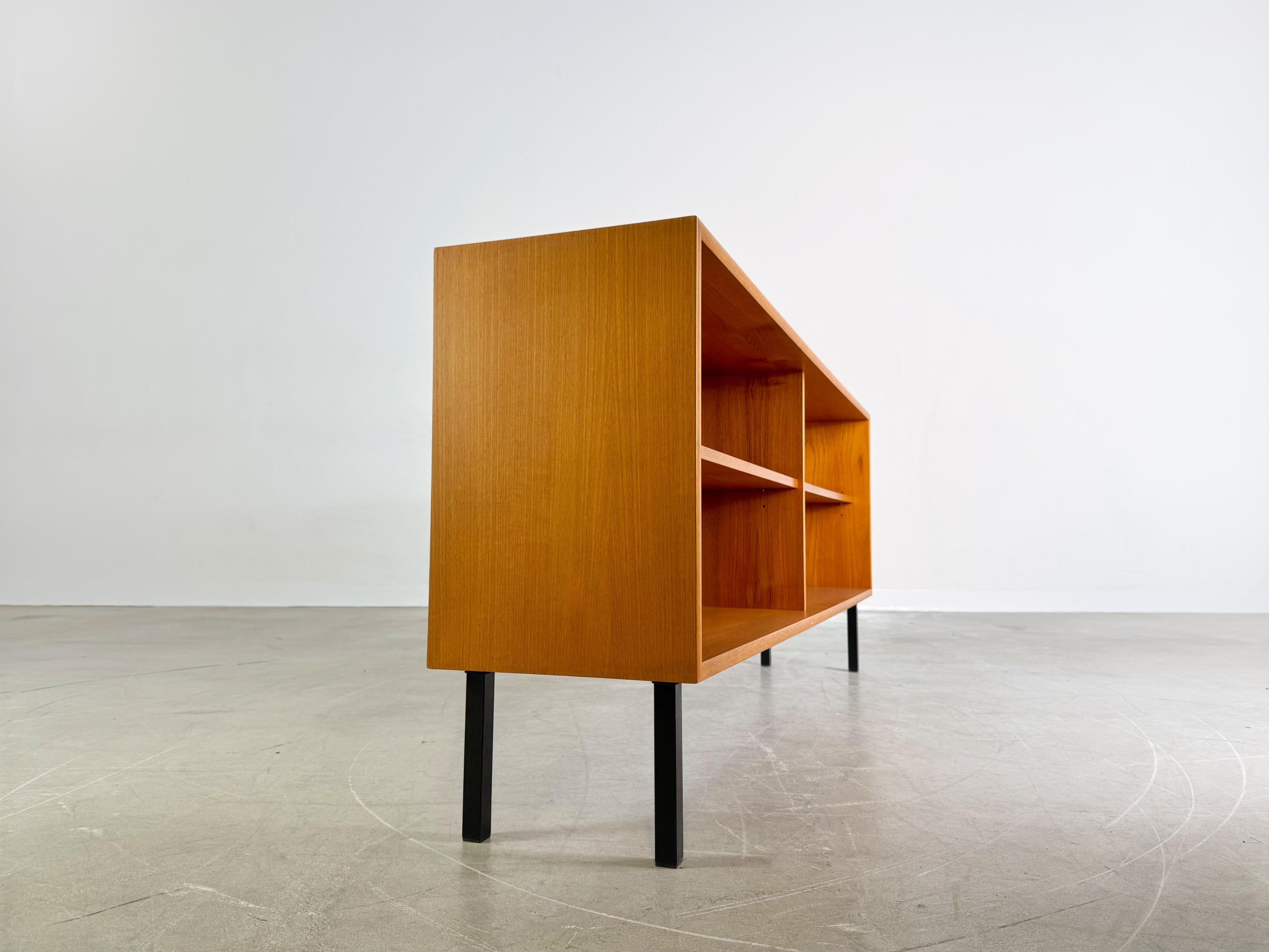 German Midcentury Sideboard WK Möbel Lowboard lang Teak Vintage For Sale