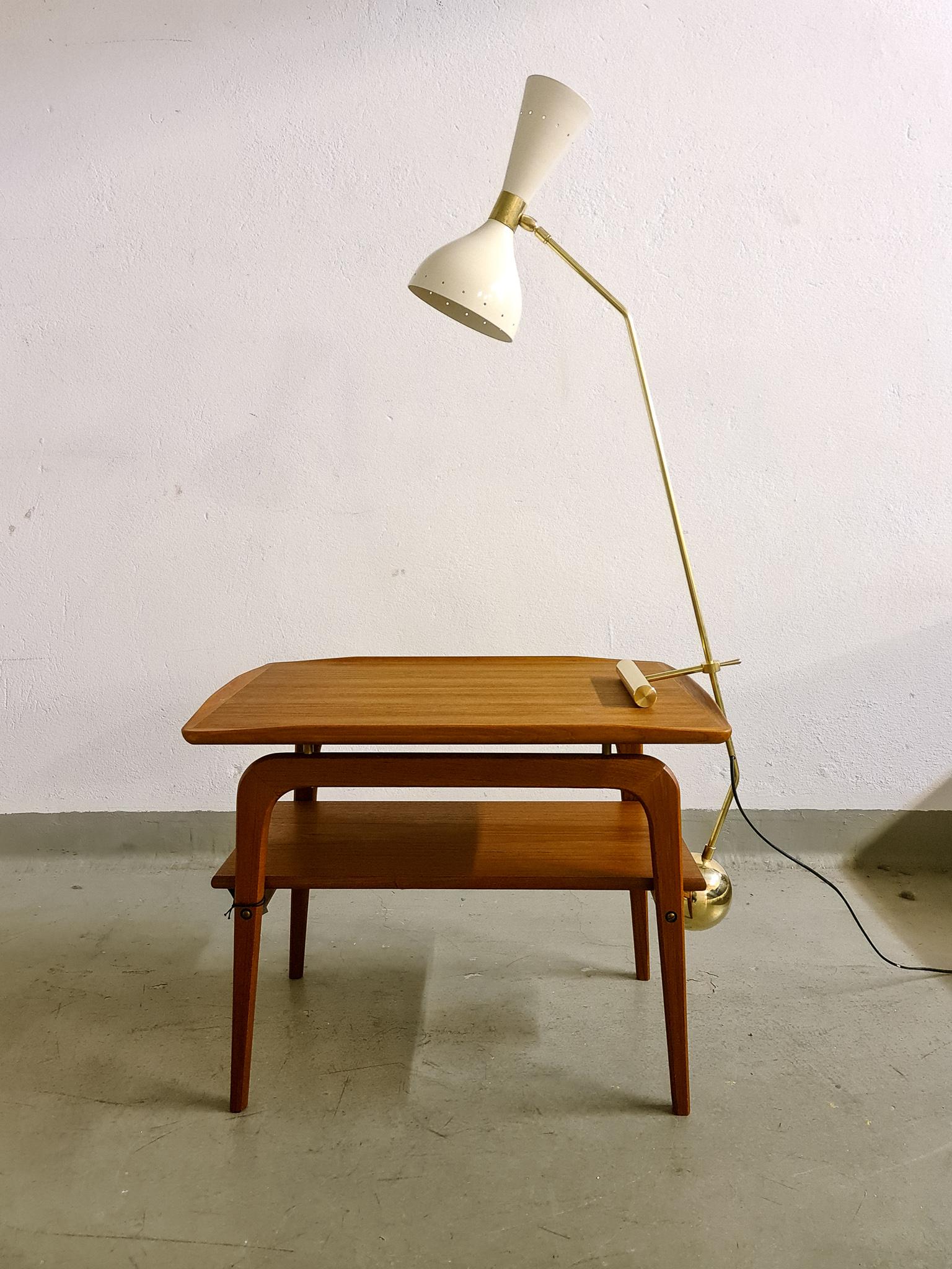 Midcentury Sidetable Arne Hovmand-Olsen for Mogens Kold in Teak 4