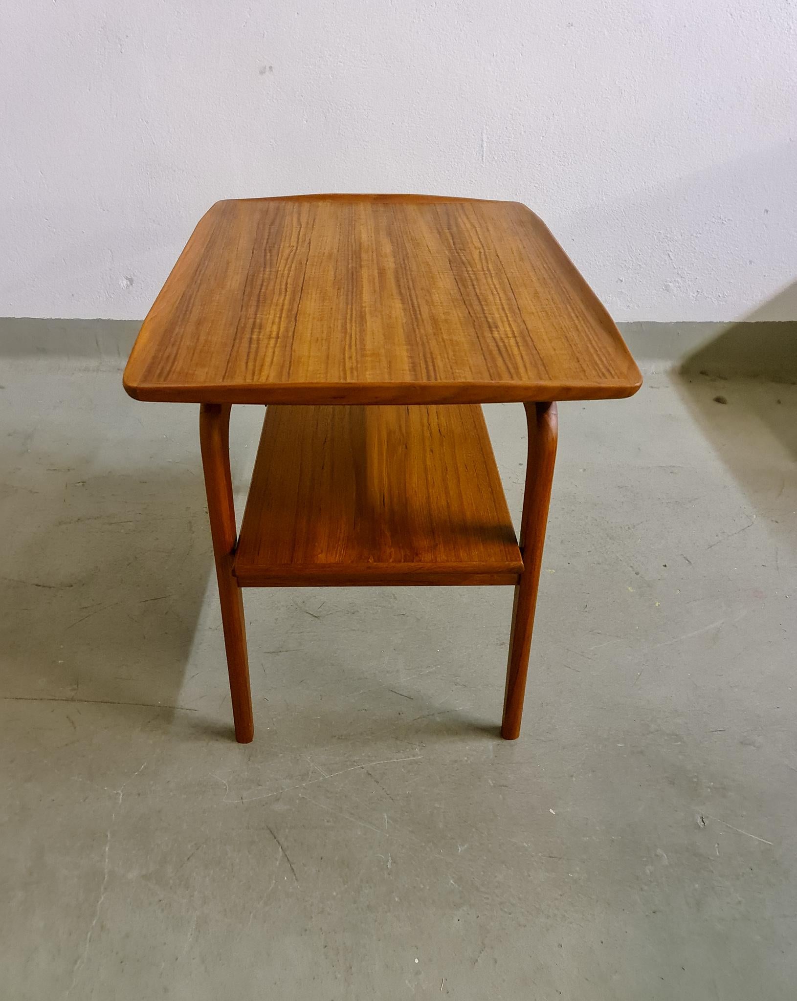 Midcentury Sidetable Arne Hovmand-Olsen for Mogens Kold in Teak 2