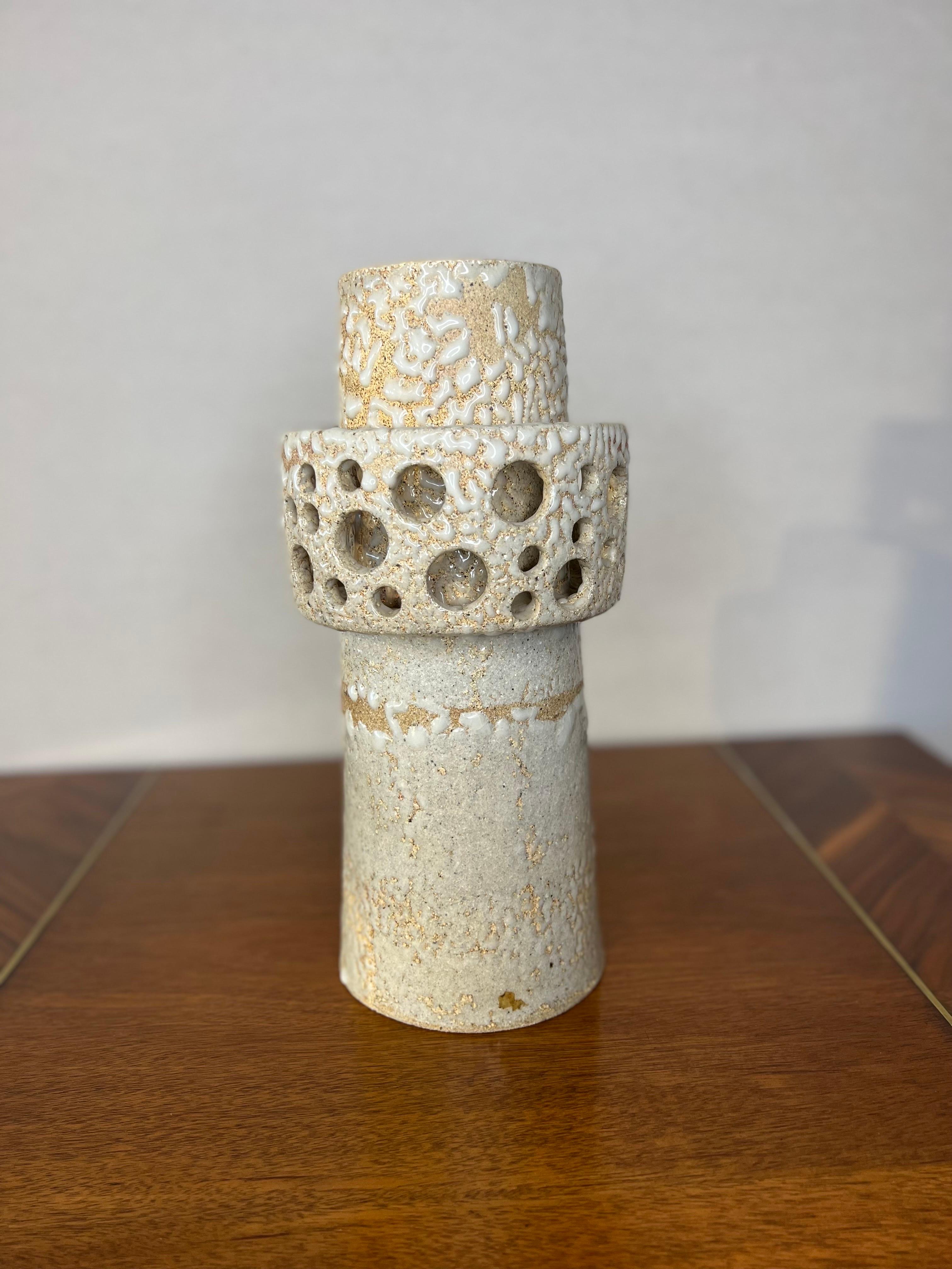 Moderne Vase aus Keramik mit emaillierter Oberfläche, signiert und datiert, Hilda 1971
