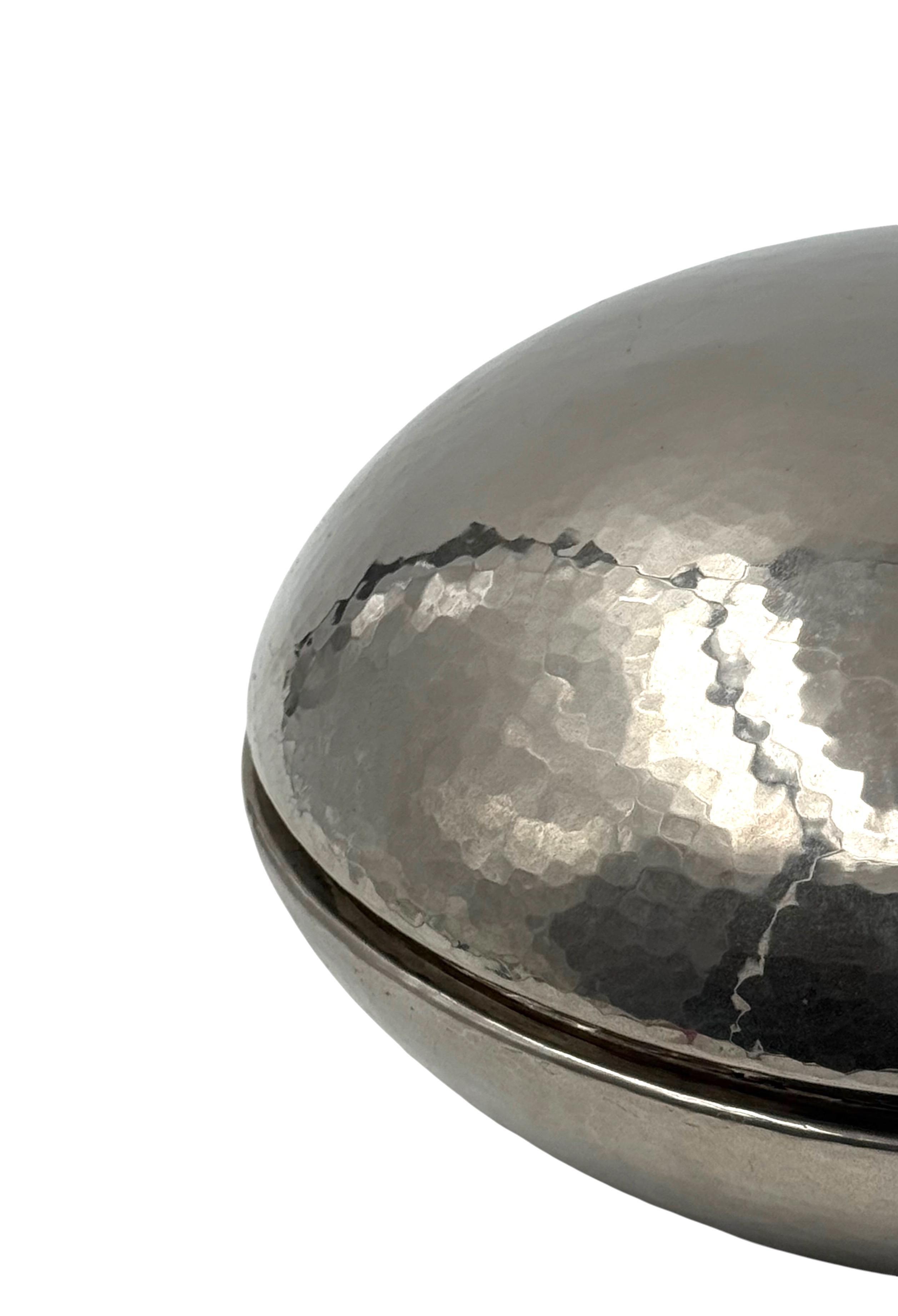 Midcentury silver-plated hand-hammered brass box, Zanetto Padova Italy 1970s in vendita 5