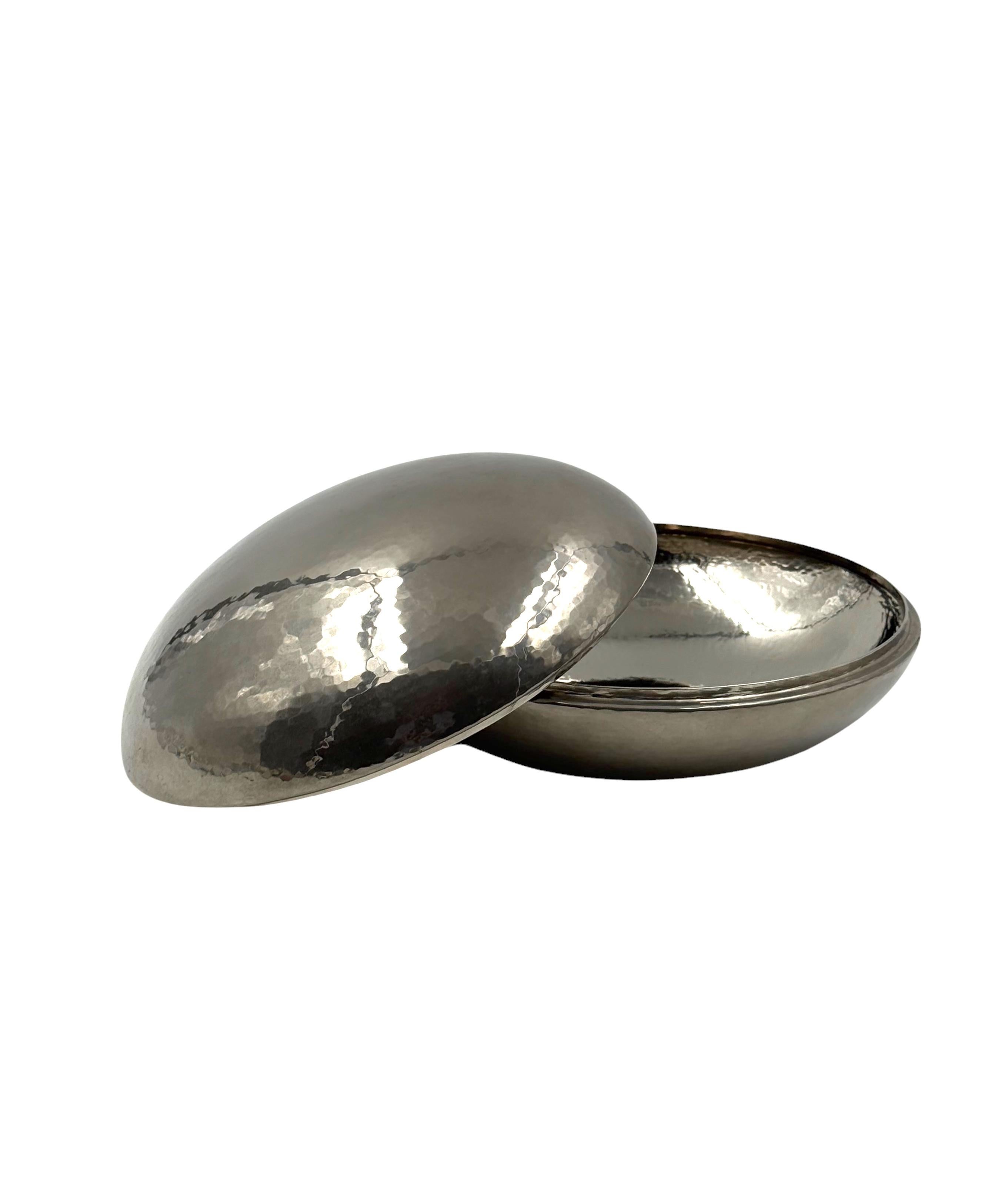 Midcentury silver-plated hand-hammered brass box, Zanetto Padova Italy 1970s in vendita 7
