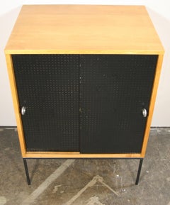 Midcentury Small Cabinet by Paul McCobb circa 1950 Planner Group #1512 Blonde