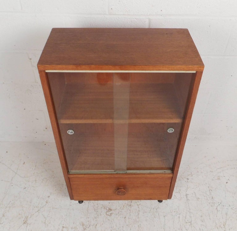 Midcentury Small Walnut Bookshelf or For Sale at 1stDibs