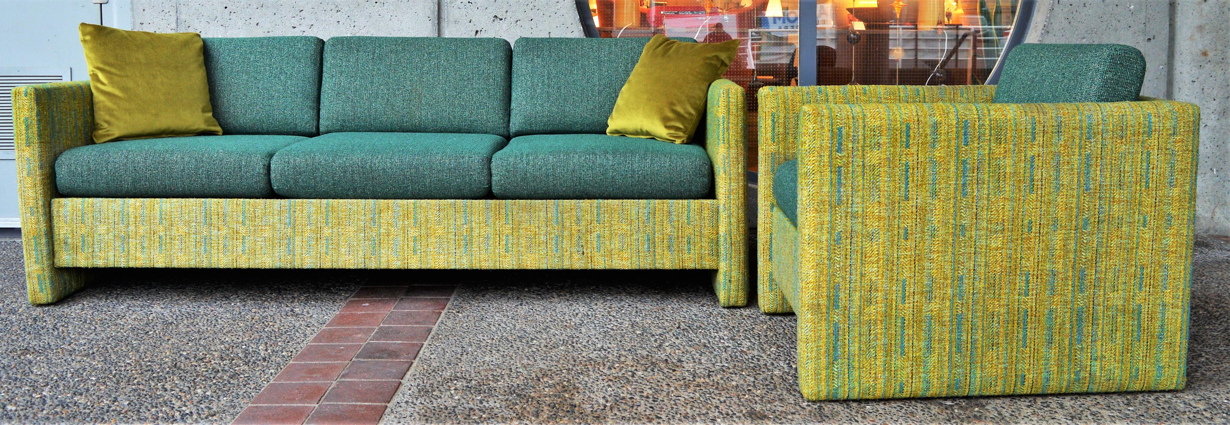 Midcentury Sofa and Club Chair in Teal Wool Cushions with Contrasting Print In Good Condition In New Westminster, British Columbia