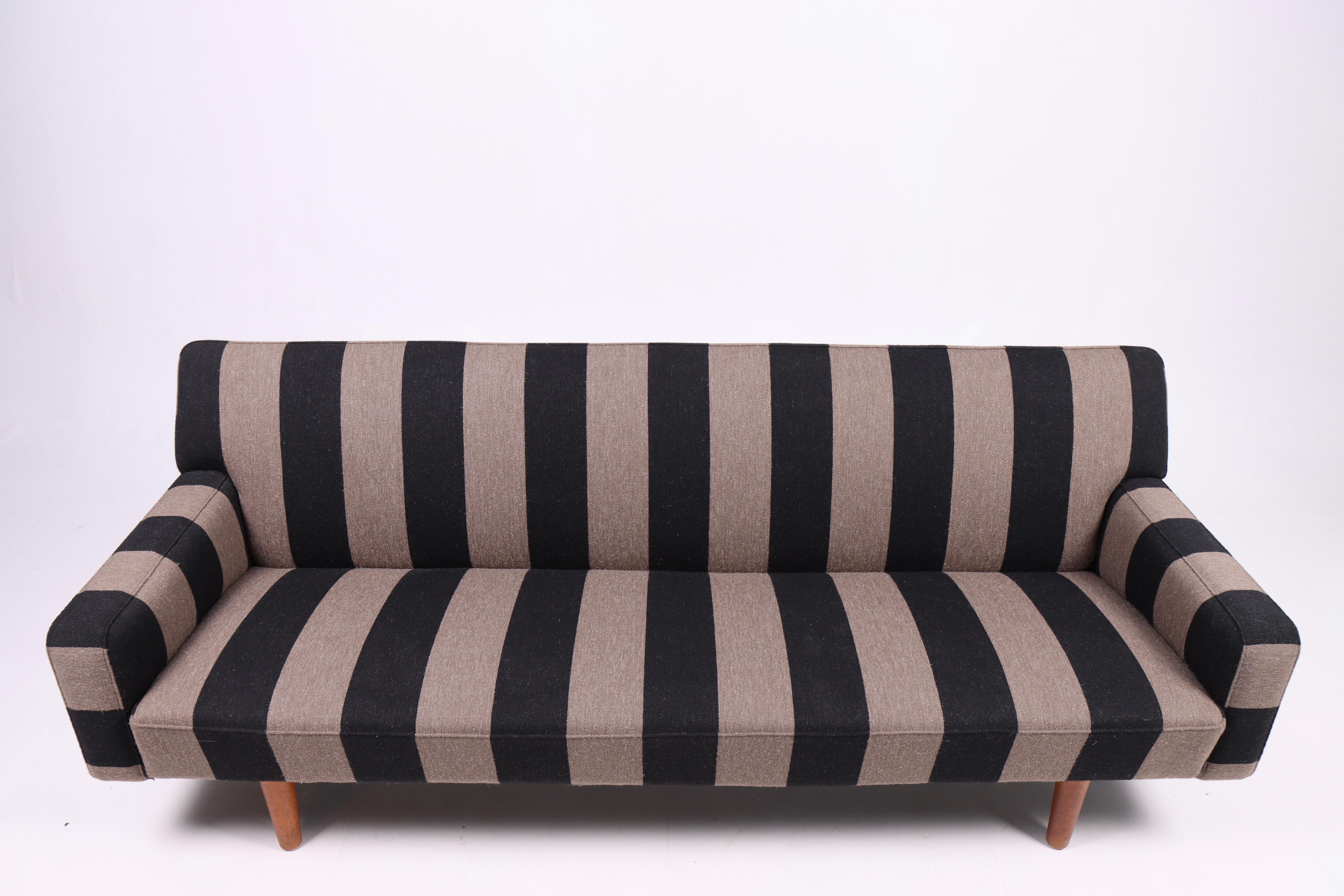 Scandinavian Modern Midcentury Sofa by Hans Wegner, 1960s For Sale