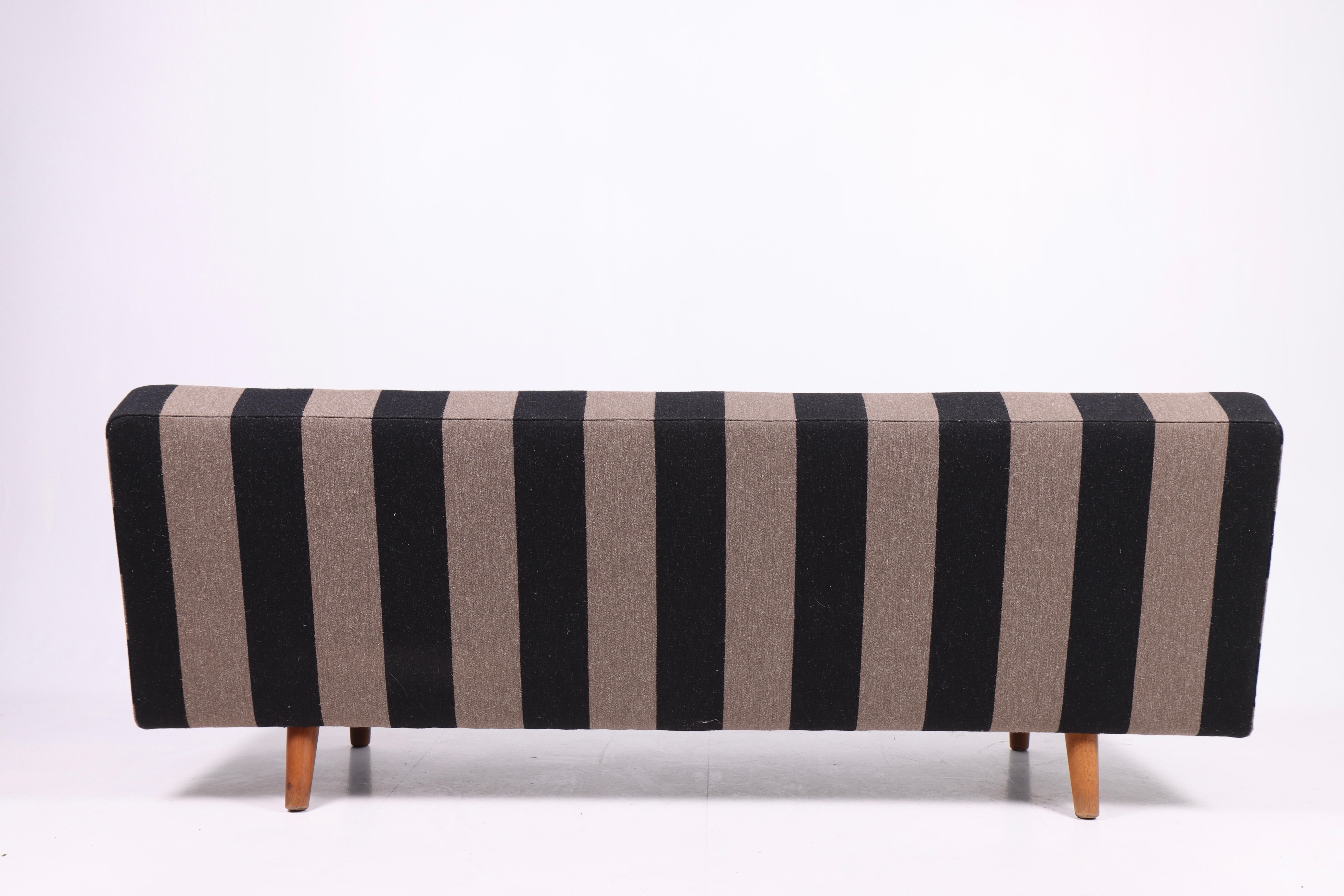 Midcentury Sofa by Hans Wegner, 1960s For Sale 1