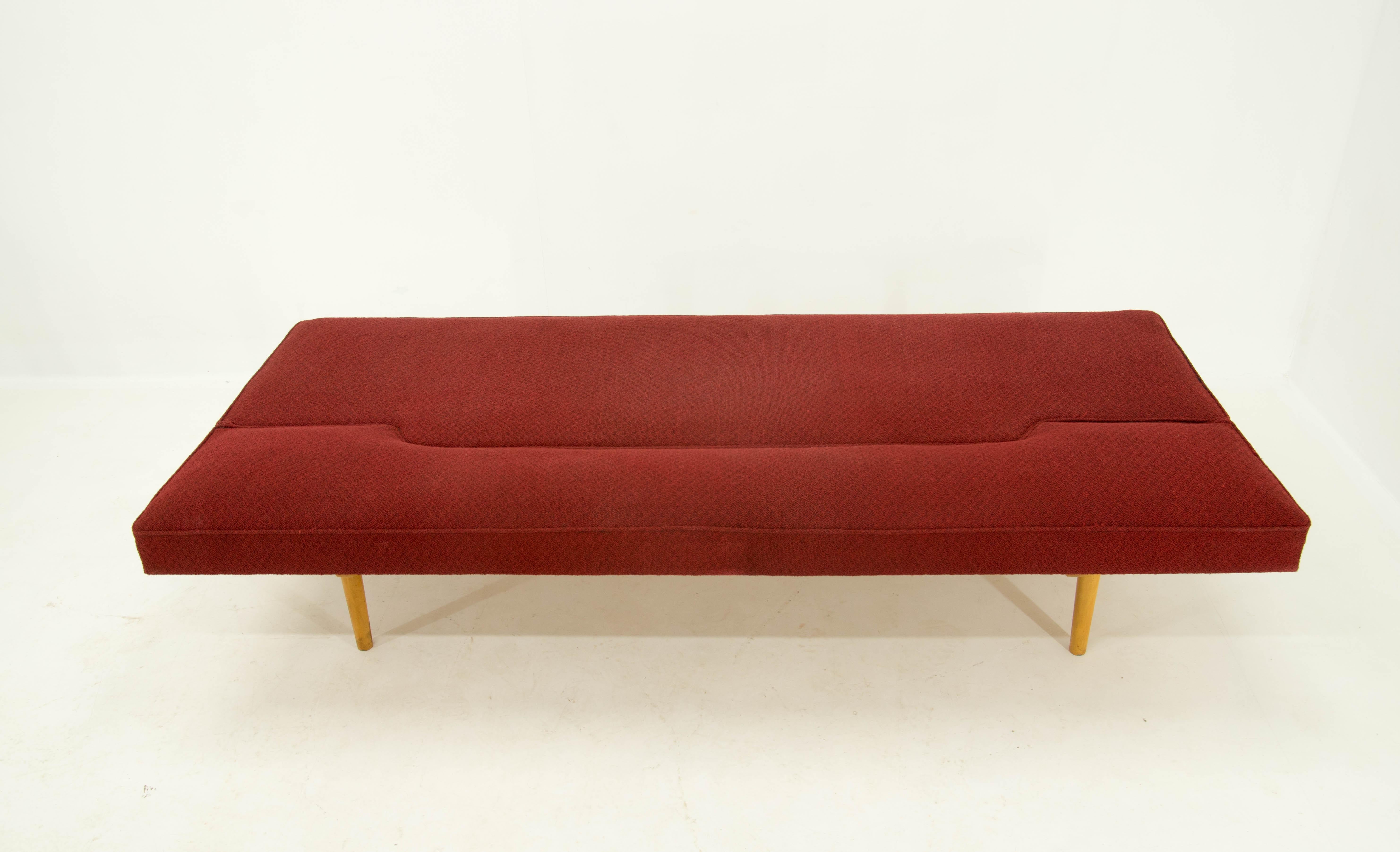 Midcentury Sofa by Miroslav Navratil, 1960s 1