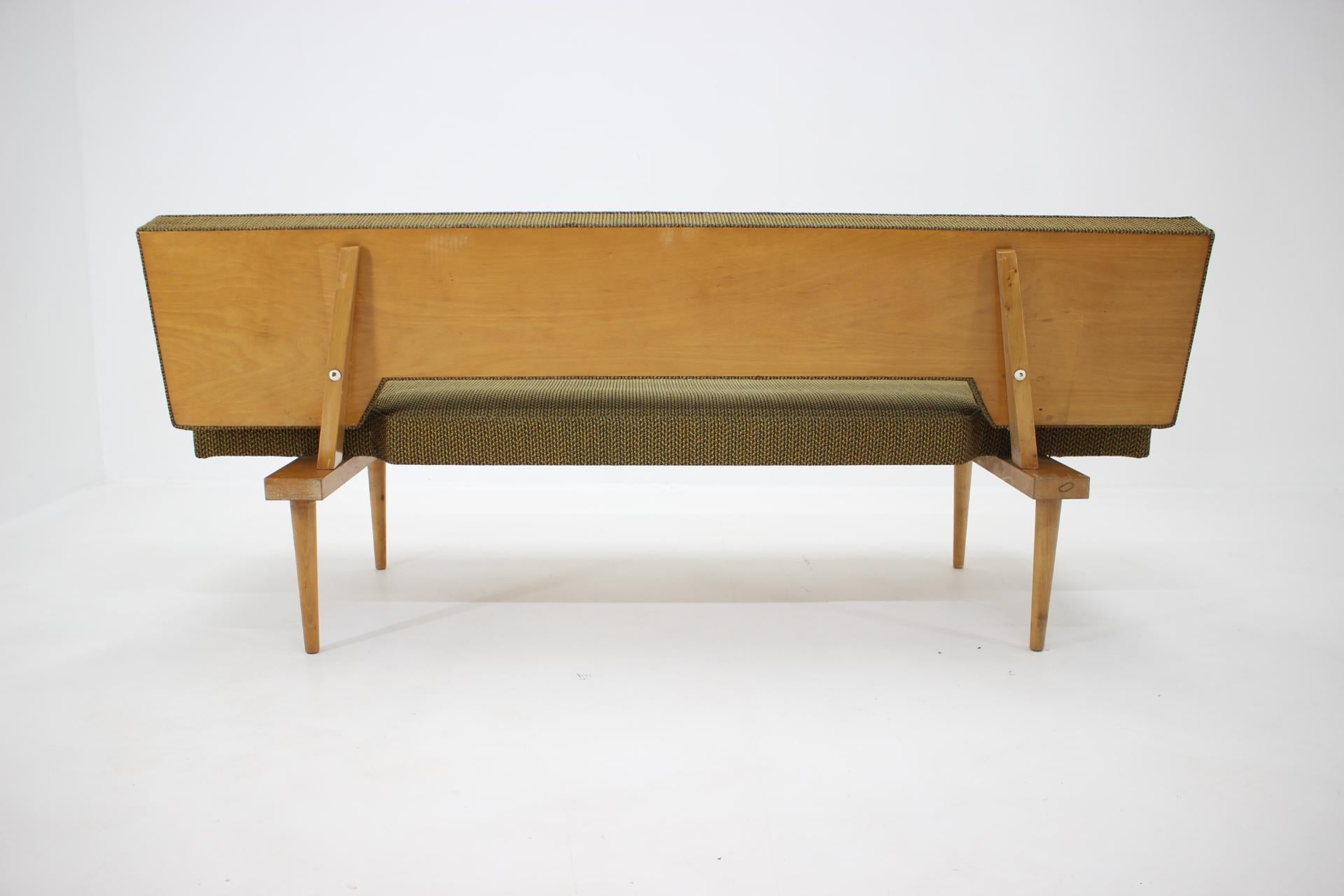 Mid-20th Century Midcentury Sofa/Daybed Designed by Miroslav Navratil, 1960s For Sale