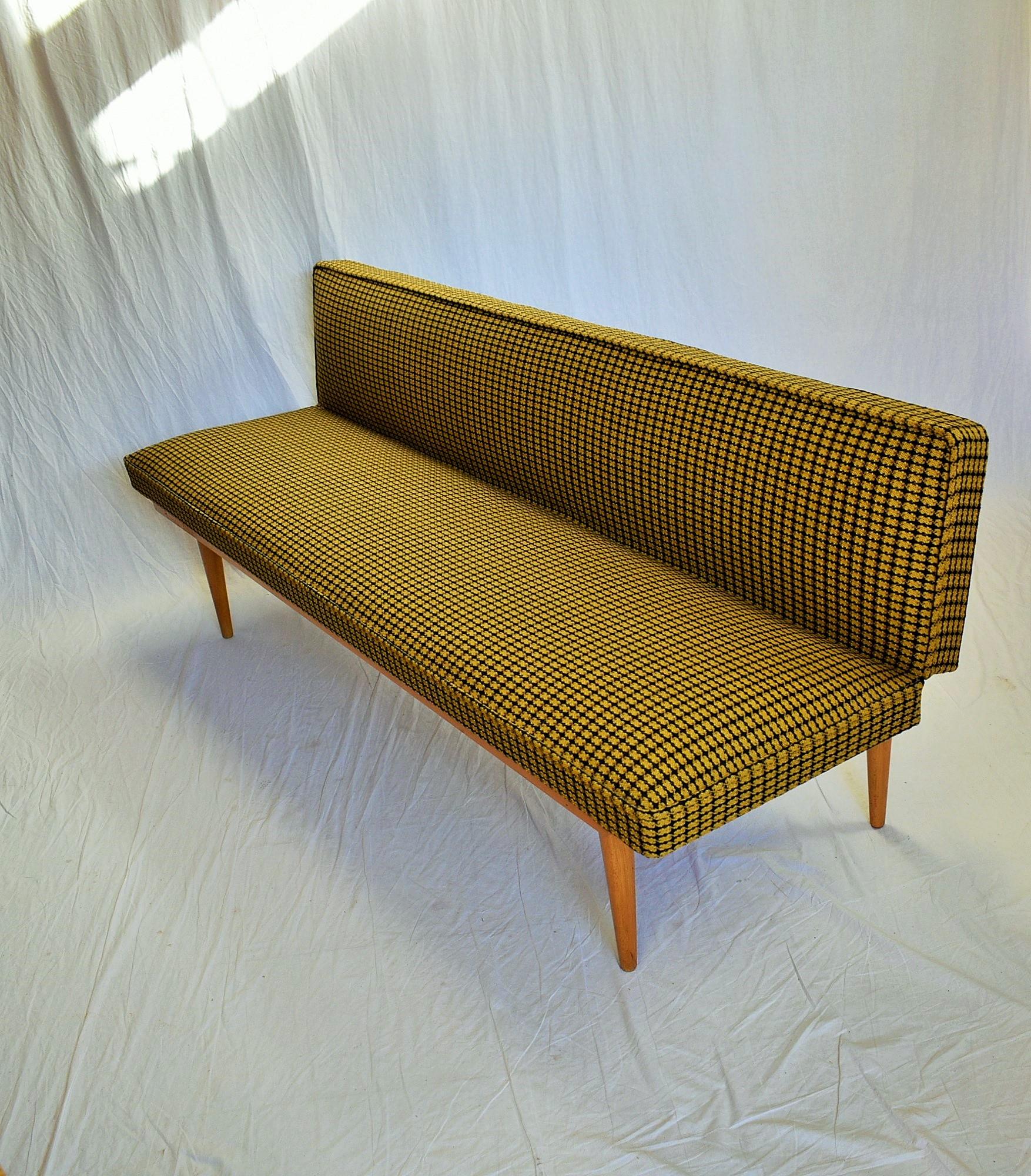 Mid-Century Sofa / Daybed Designed by Miroslav Navratil, 1960s 2