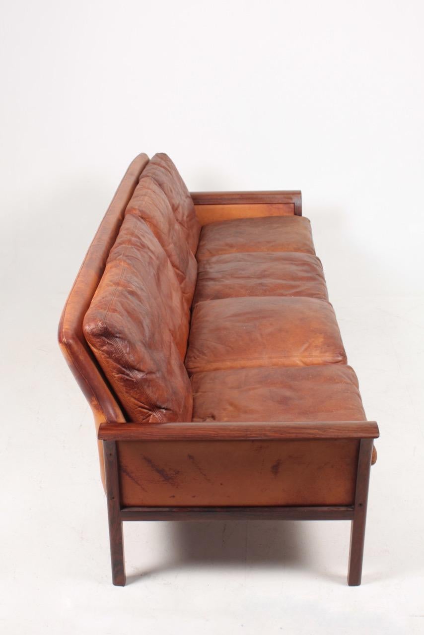 Midcentury Sofa in Patinated Leather and Solid Rosewood, Danish Design, 1950s 10