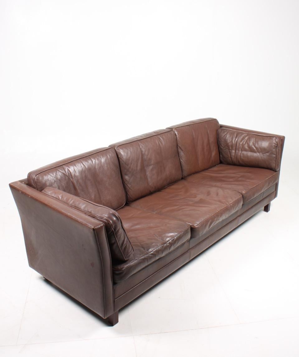 Scandinavian Modern Midcentury Sofa in Patinated Leather by Mogens Hansen, Danish Design