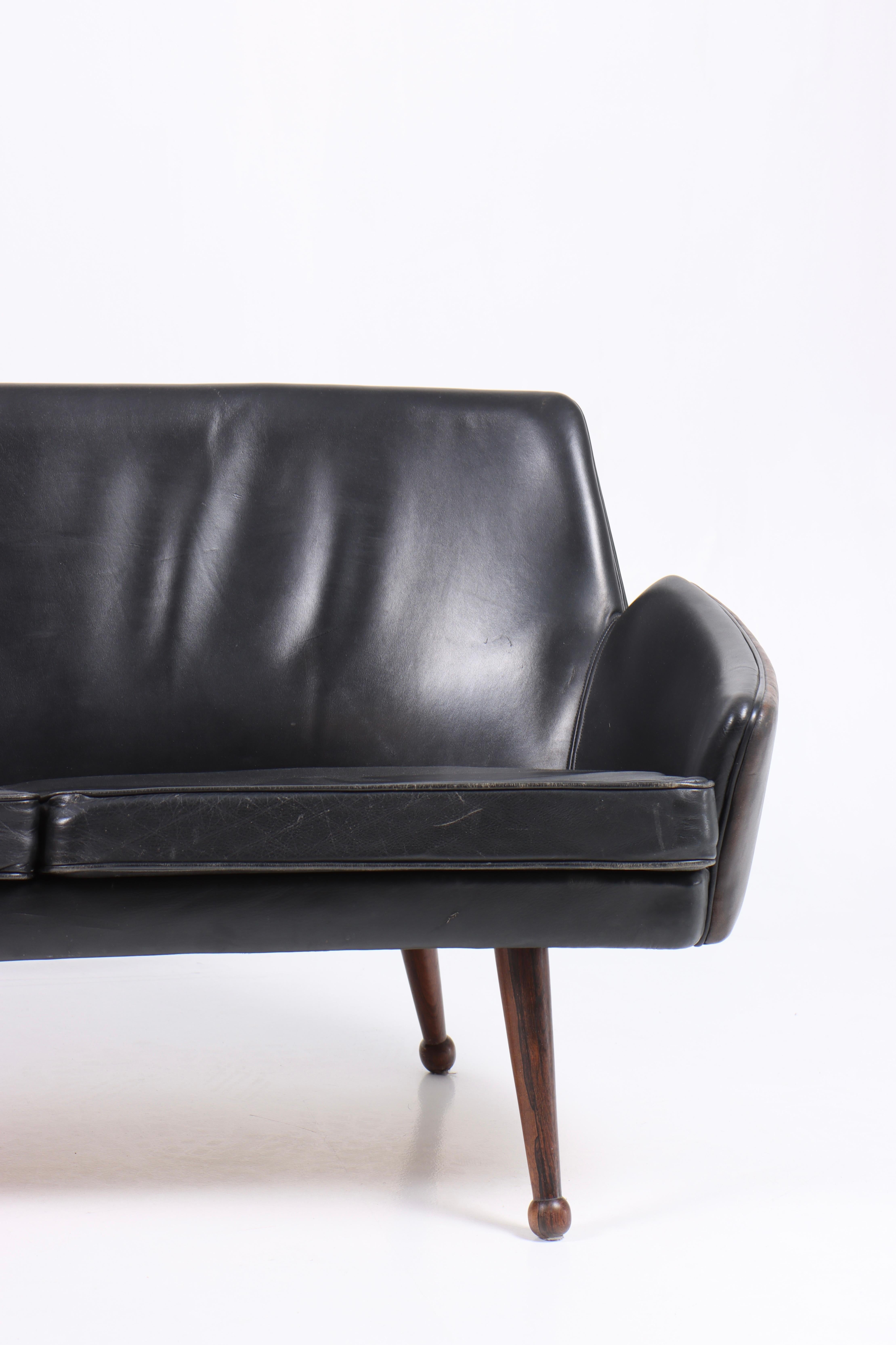 Scandinavian Modern Midcentury Sofa in Patinated Leather, Danish Design 1950s For Sale