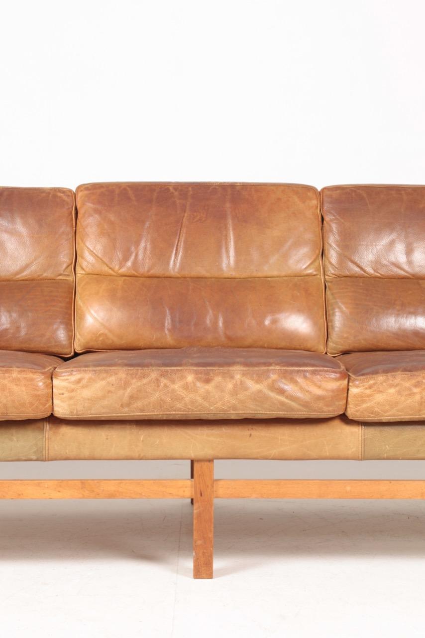 Scandinavian Modern Midcentury Sofa in Patinated Leather, Danish Design, 1960s