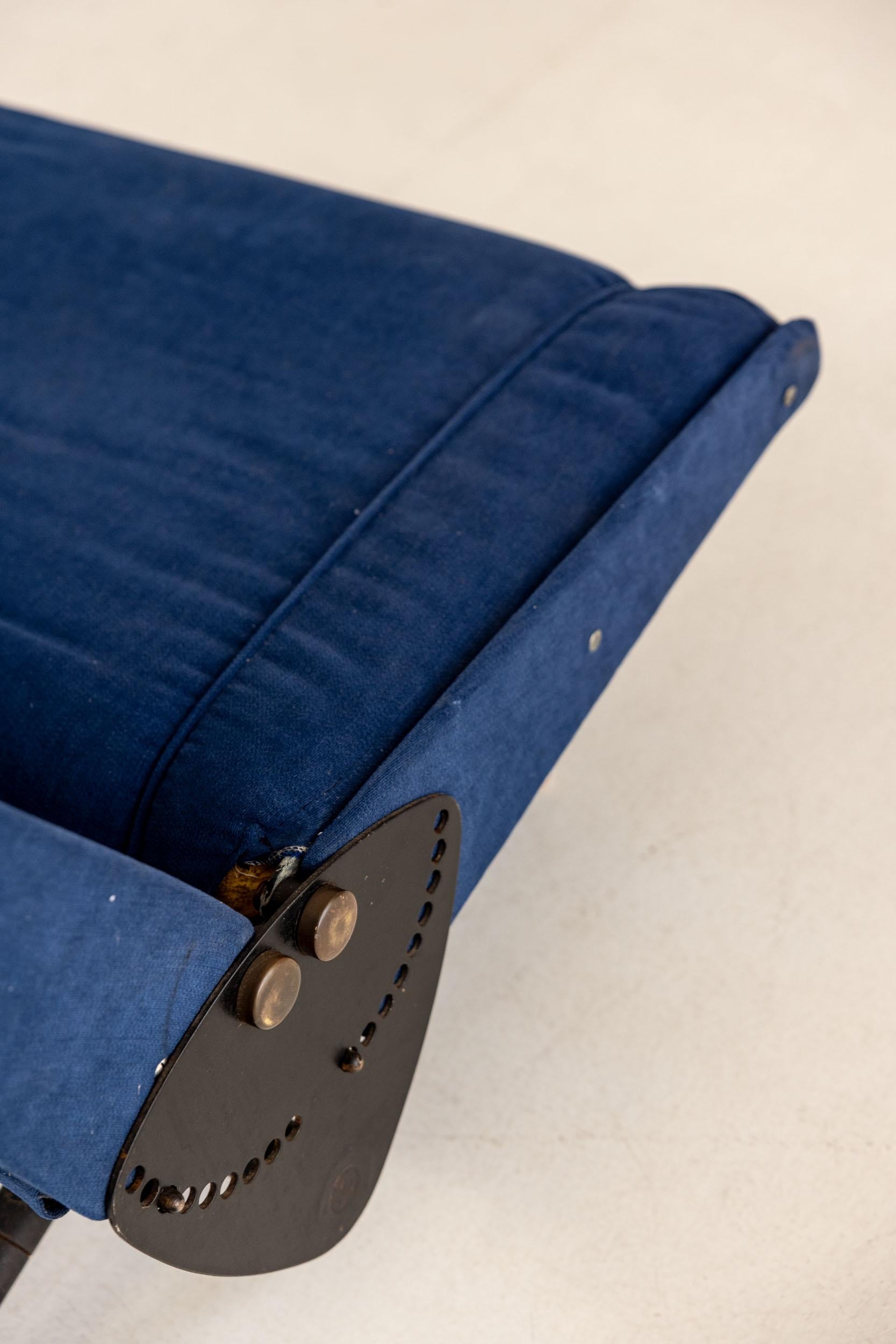 Mid-Century-Sofa mod. D70 von Osvaldo Borsani für Tecno, Italien 1954 im Angebot 7