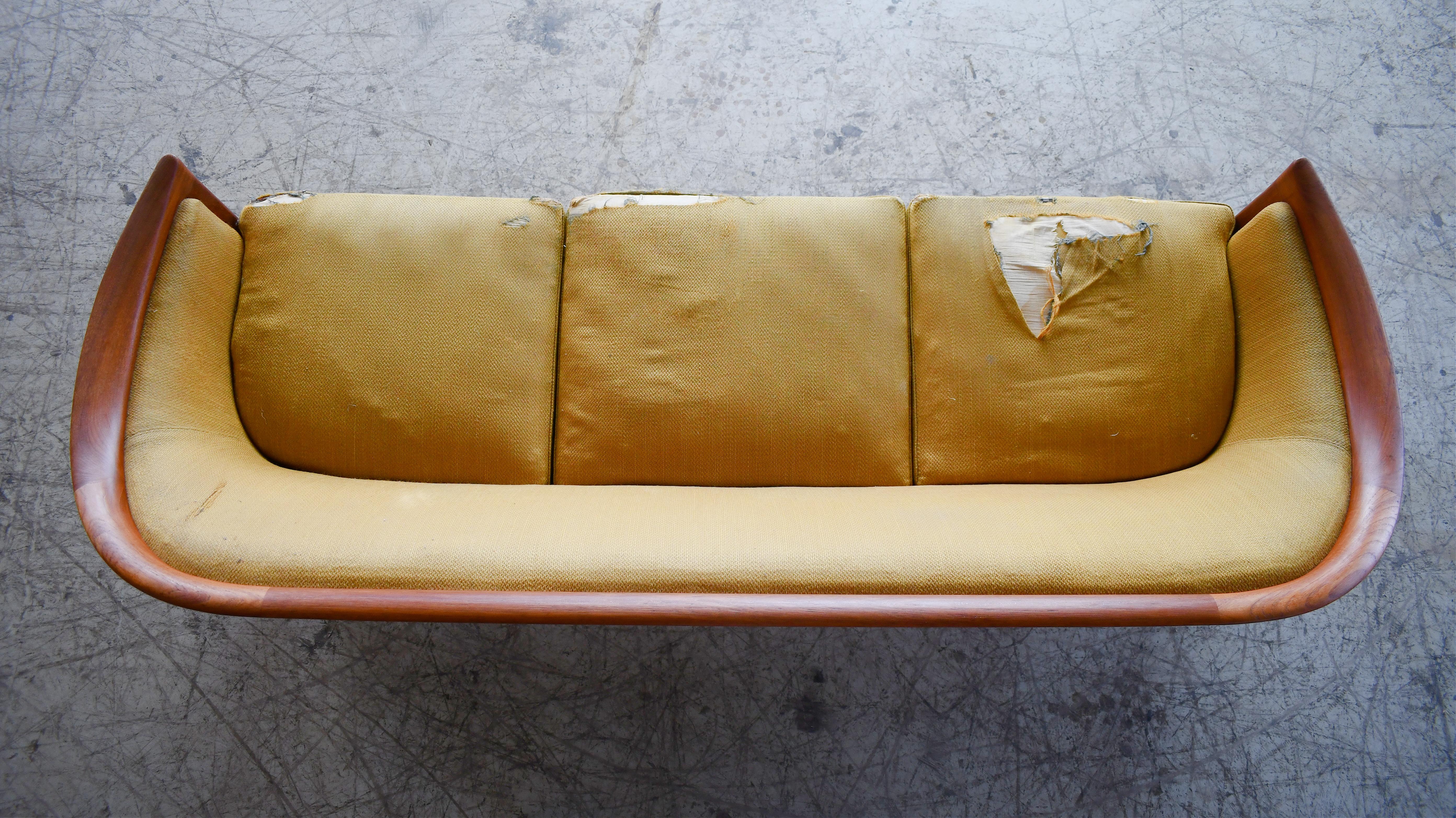 Sofa-Modell „Aristokrat“ aus der Mitte des Jahrhunderts von Bertil Fridhagen, Schweden, 1960er Jahre 1