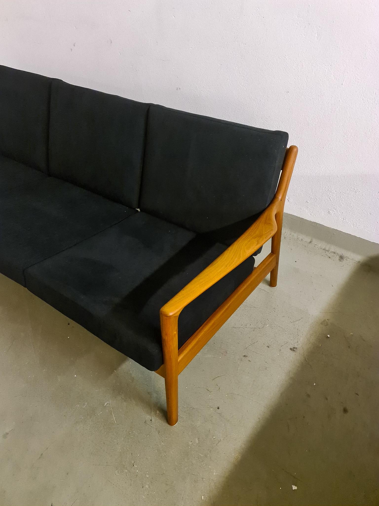 Mid-20th Century Midcentury Sofa 