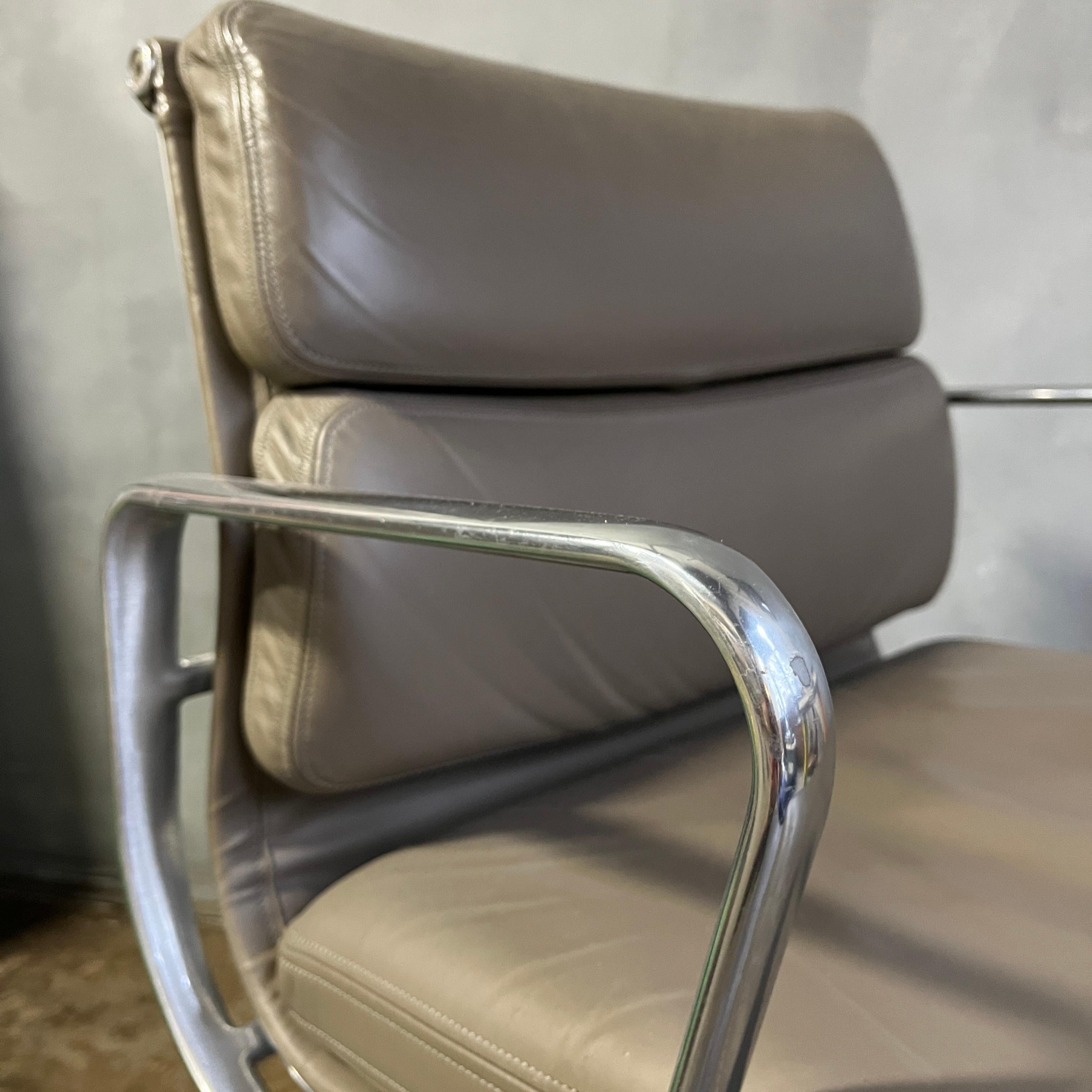Aluminum Midcentury Soft Pad Chair by Eames for Herman Miller
