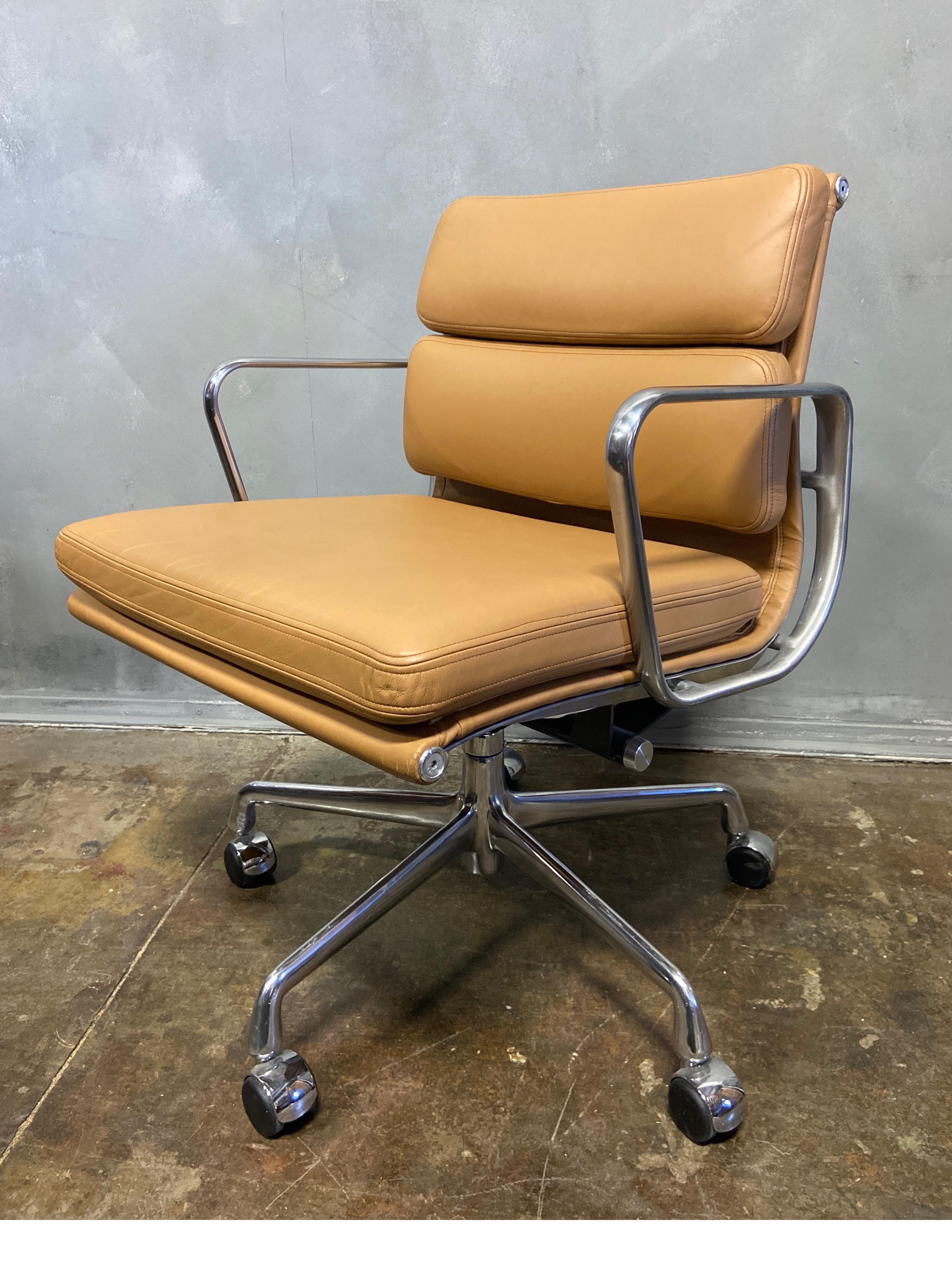 Midcentury Soft Pad Chairs by Eames for Herman Miller In Good Condition In BROOKLYN, NY