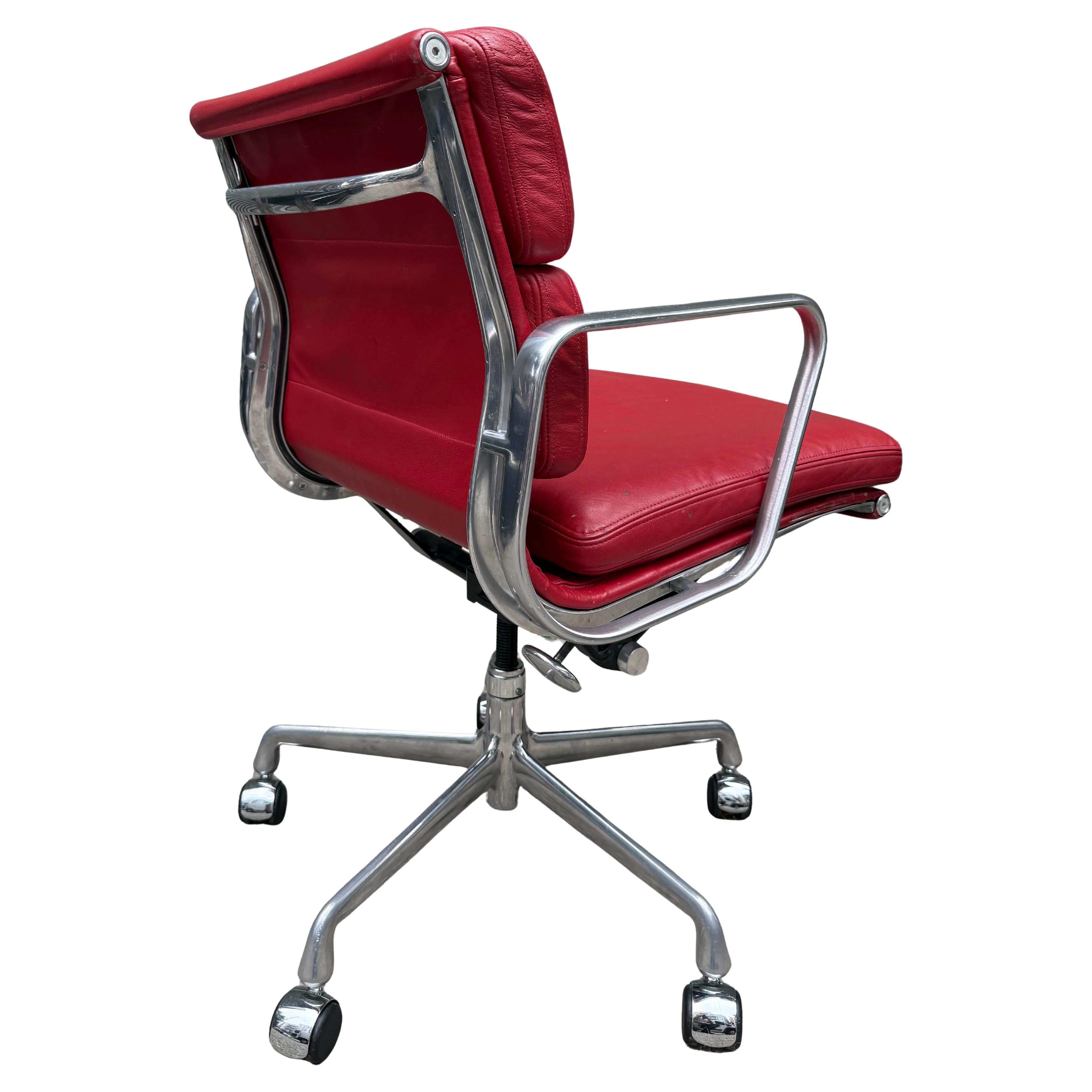 Sedie Midcentury con pad morbido di Eames per Herman Miller 'Three Available' in vendita 2