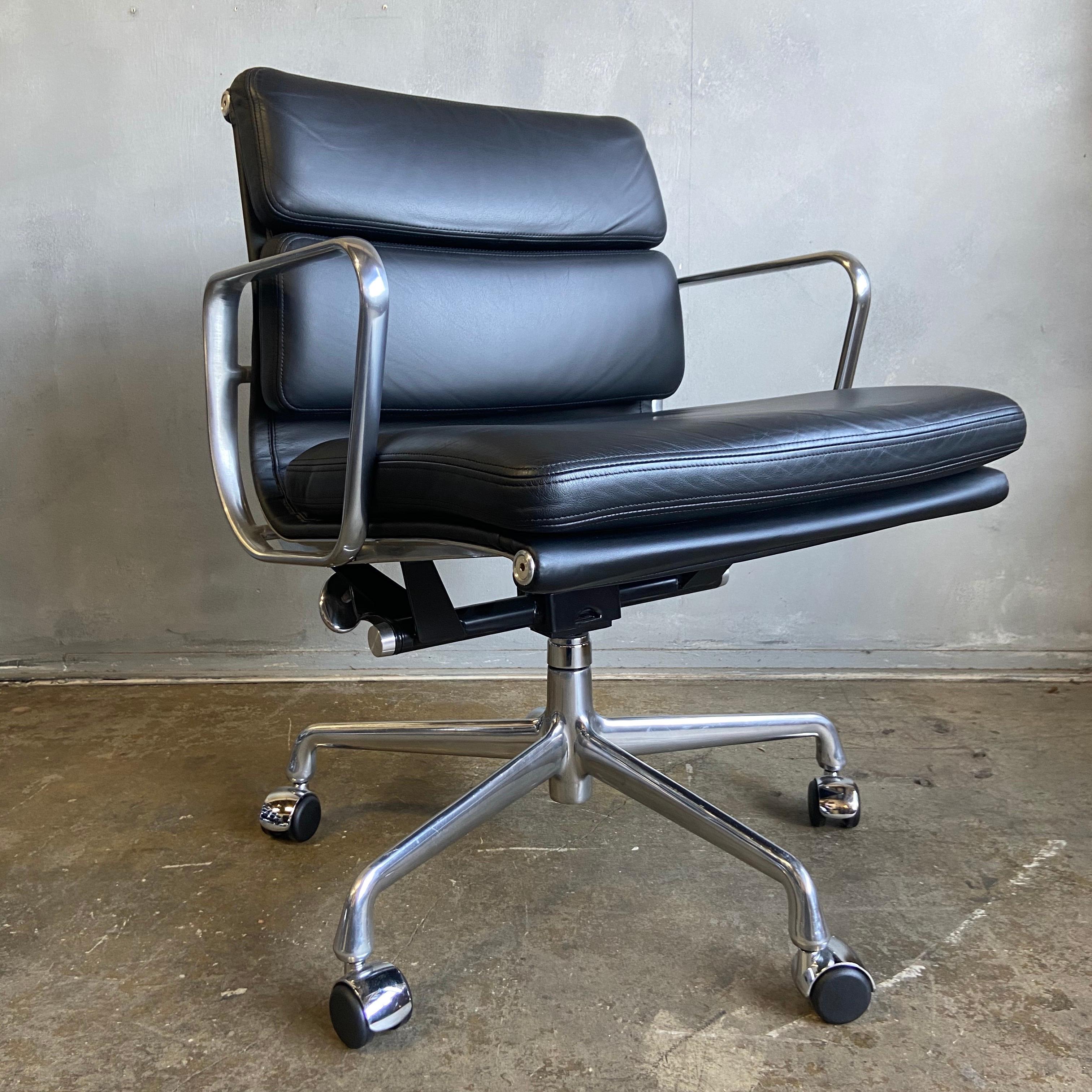 Midcentury Herman Miller Soft Pad Chairs in Black Leather  1