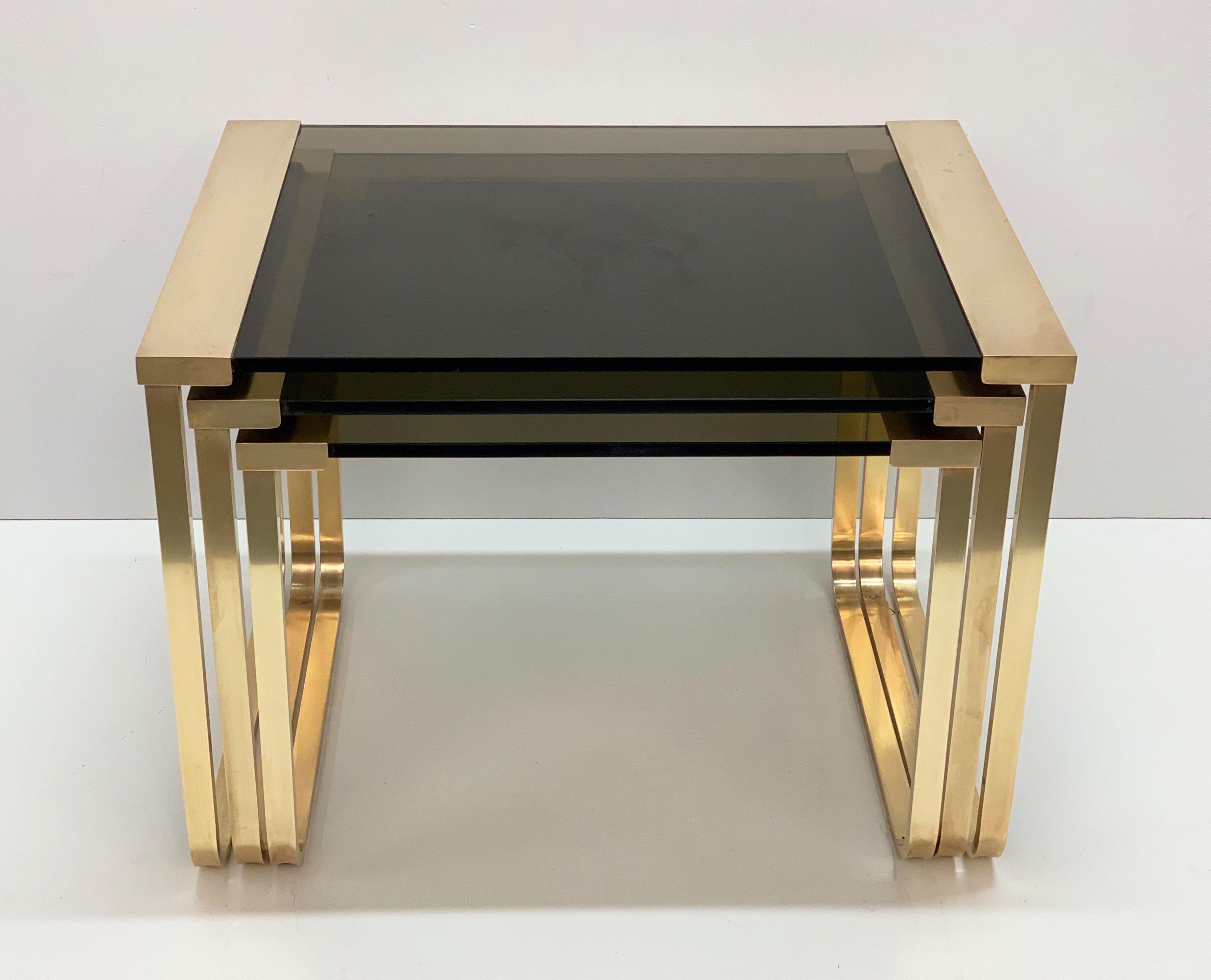 Midcentury Solid Brass and Smoked Glass France Interlocking Side Tables, 1970s For Sale 4