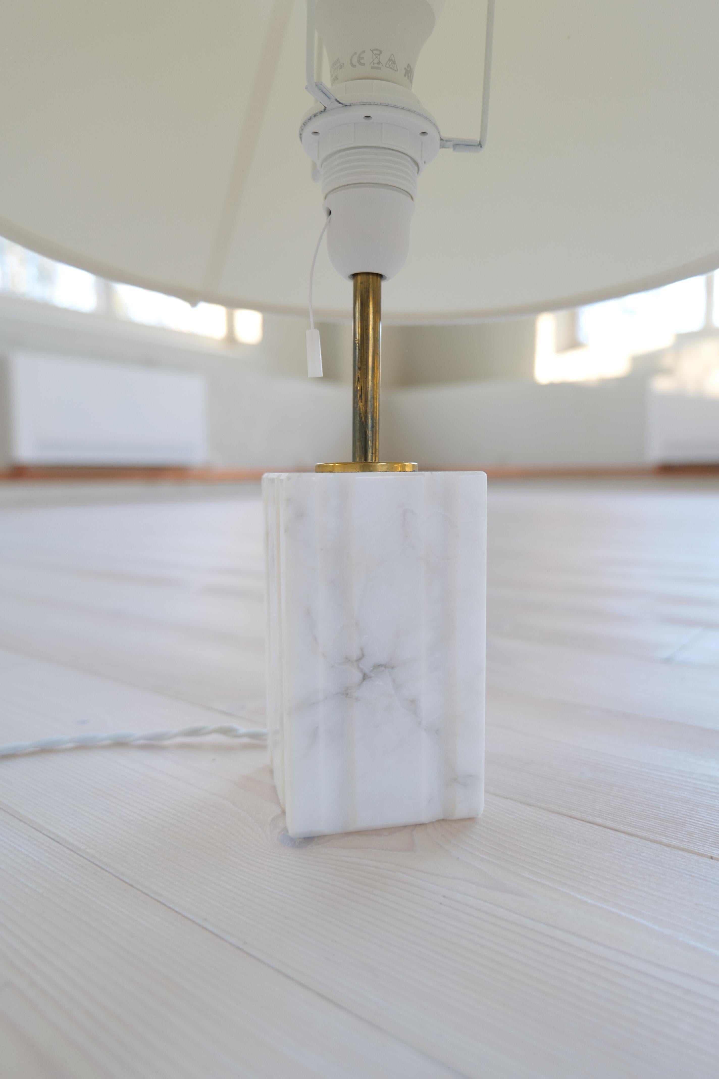 Lampe de table en marbre massif du milieu du siècle Bergboms Suède 1960s en vente 4