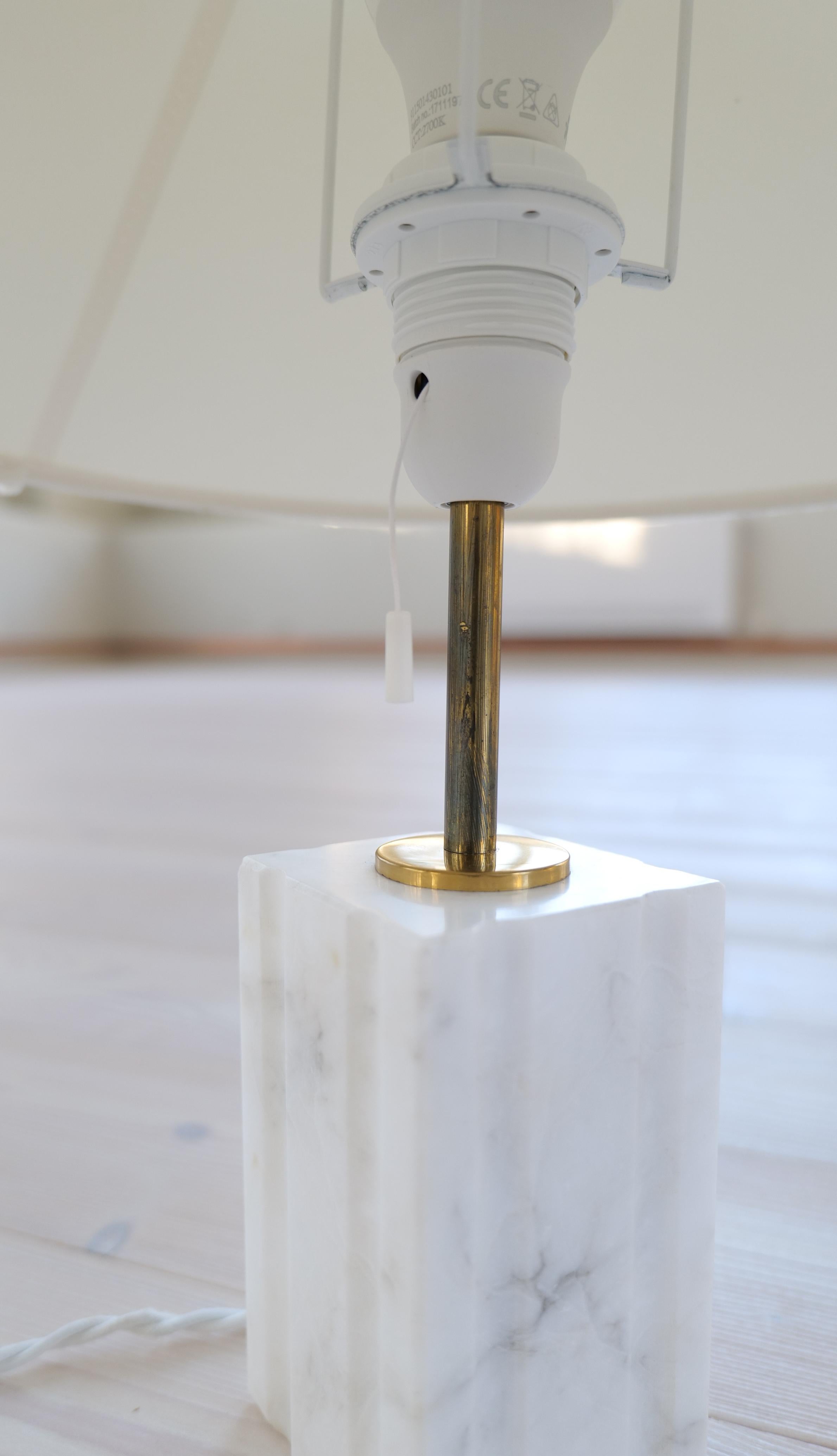Lampe de table en marbre massif du milieu du siècle Bergboms Suède 1960s en vente 5
