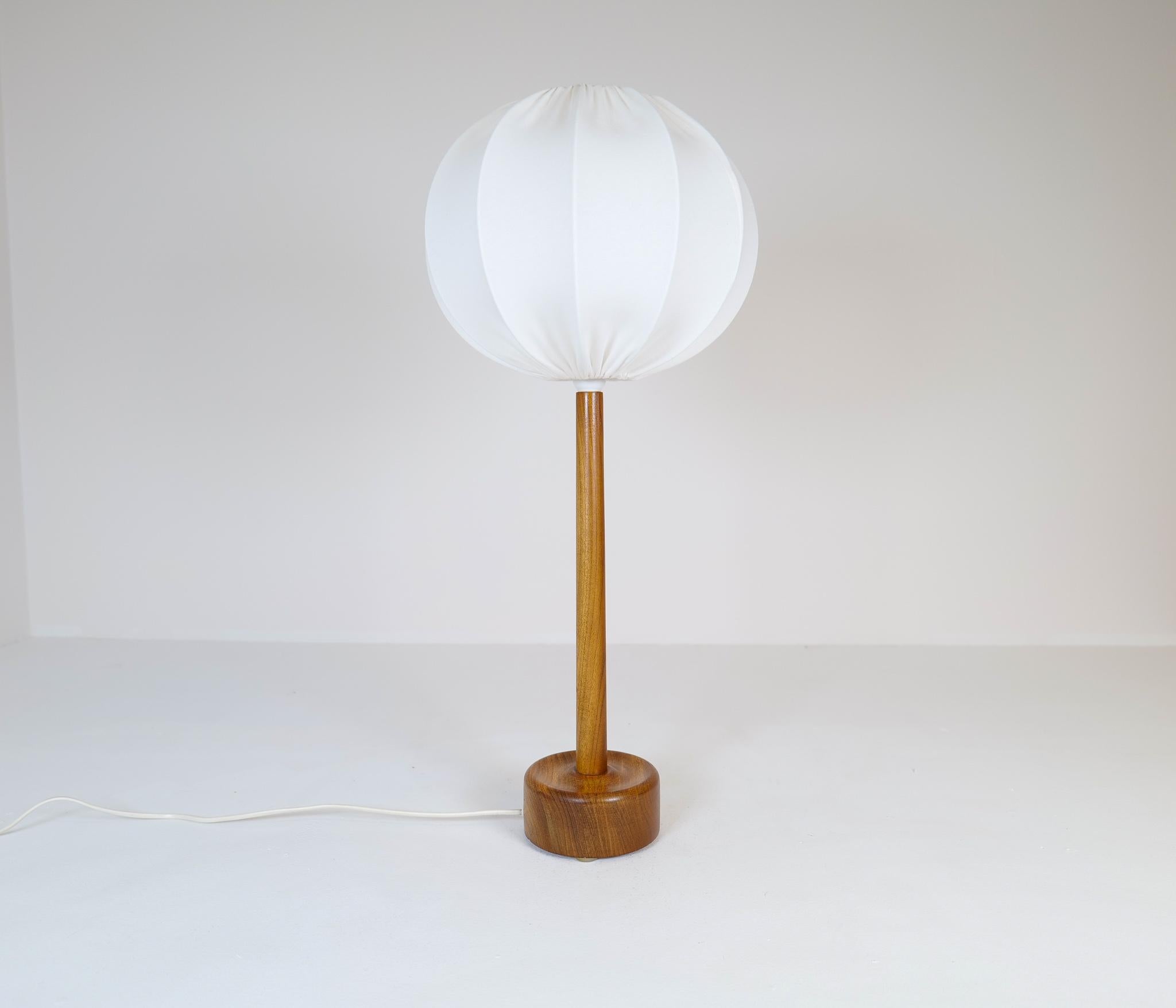 Midcentury Solid Teak Table Lamp 1960s Sweden In Good Condition For Sale In Hillringsberg, SE