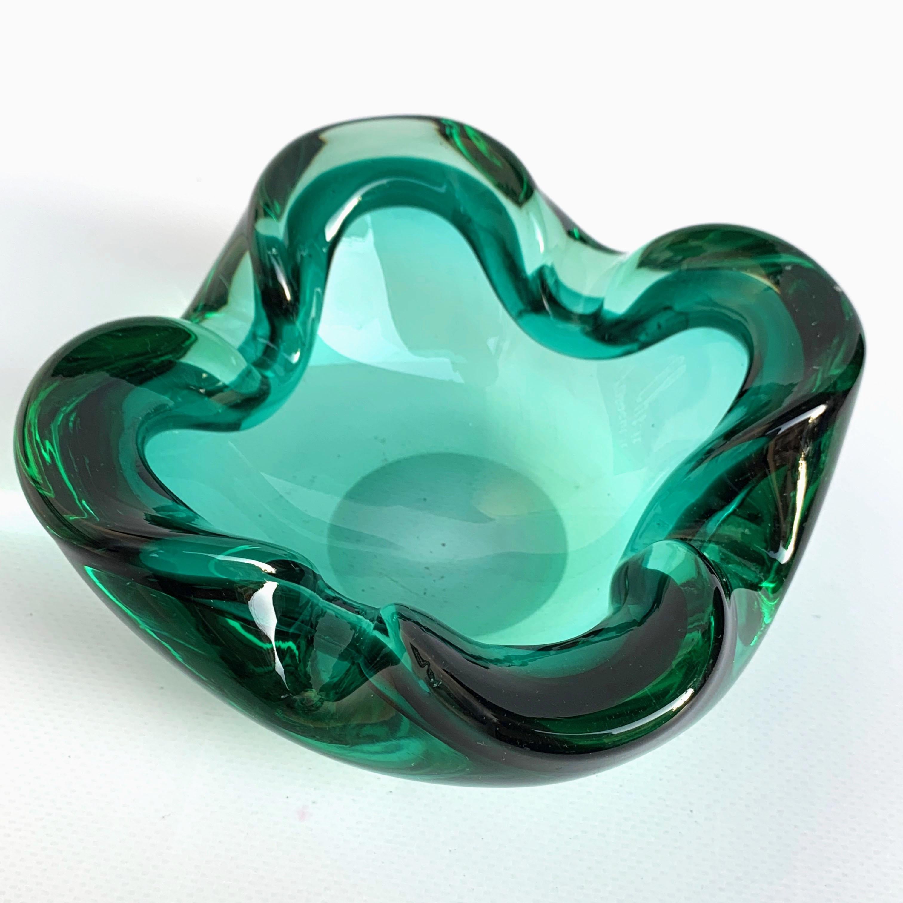 Midcentury Sommerso Murano Green Glass Italian Decorative Bowl, 1960s 2