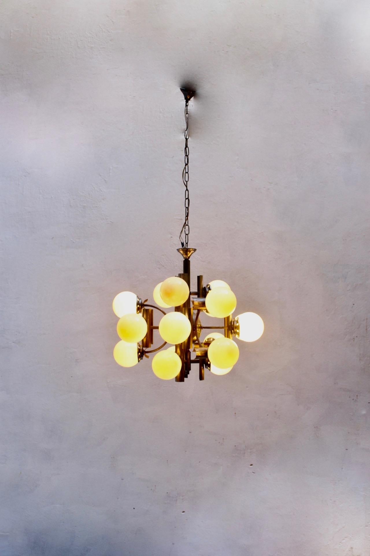 Midcentury Space Age 18 lights Chandelier. Spain, 1960s For Sale 7