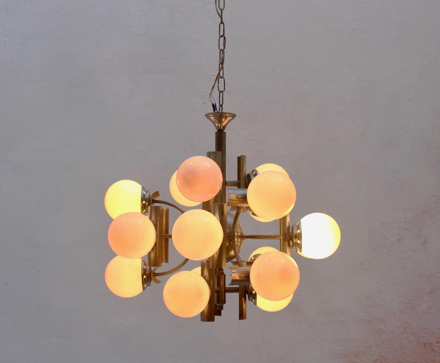 Midcentury Space Age 18 lights Chandelier. Spain, 1960s For Sale 8