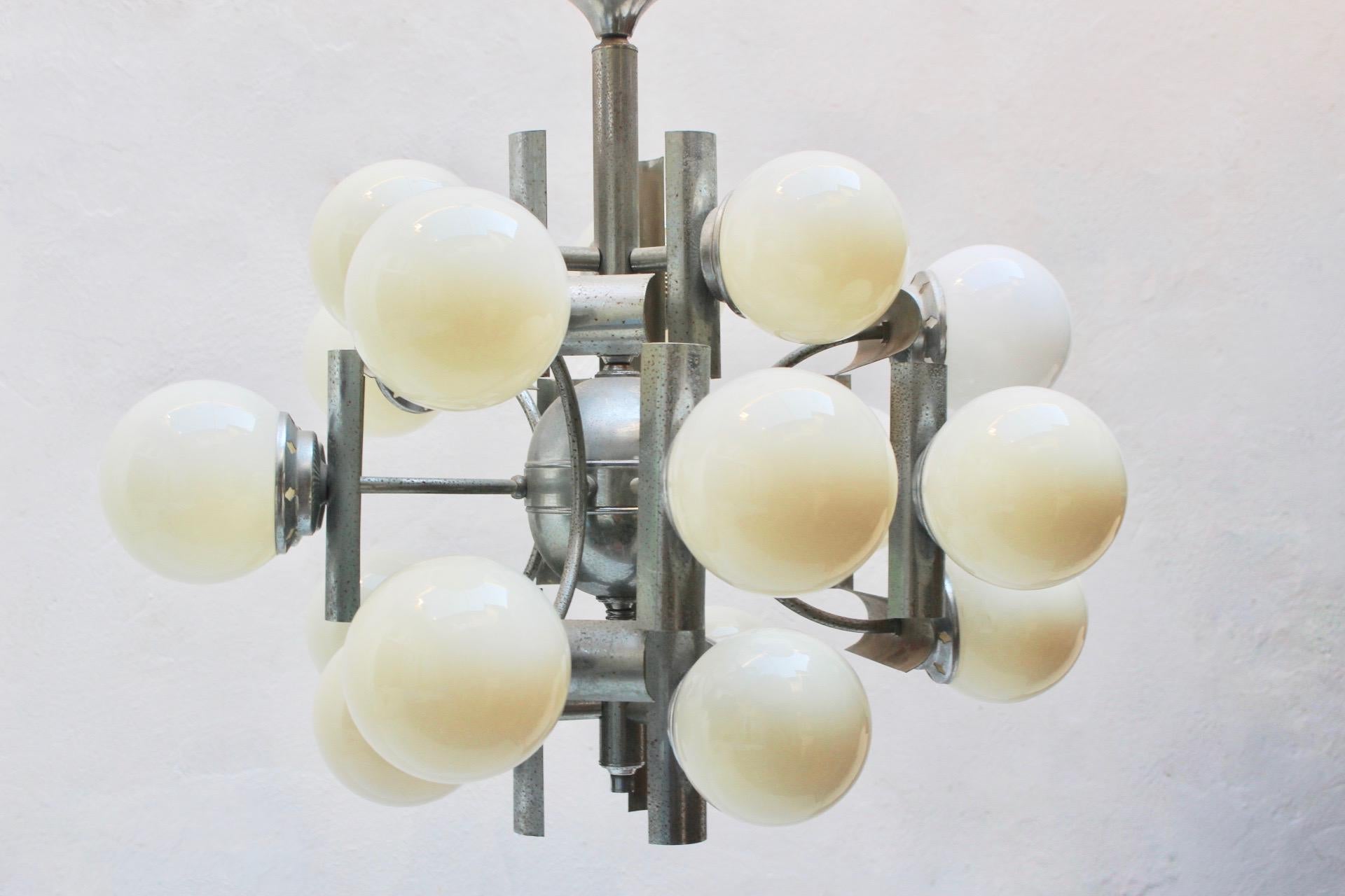 Mid-20th Century Midcentury Space Age 18 lights Chandelier. Spain, 1960s For Sale