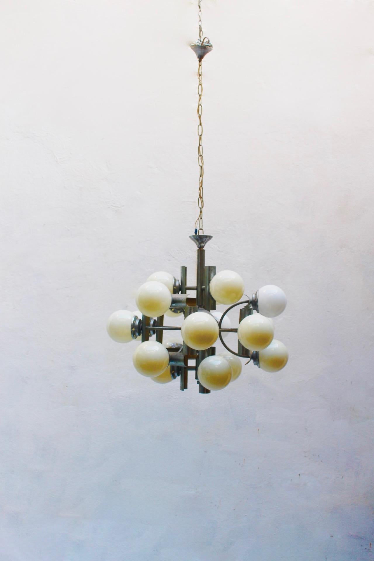 Midcentury Space Age 18 lights Chandelier. Spain, 1960s For Sale 1