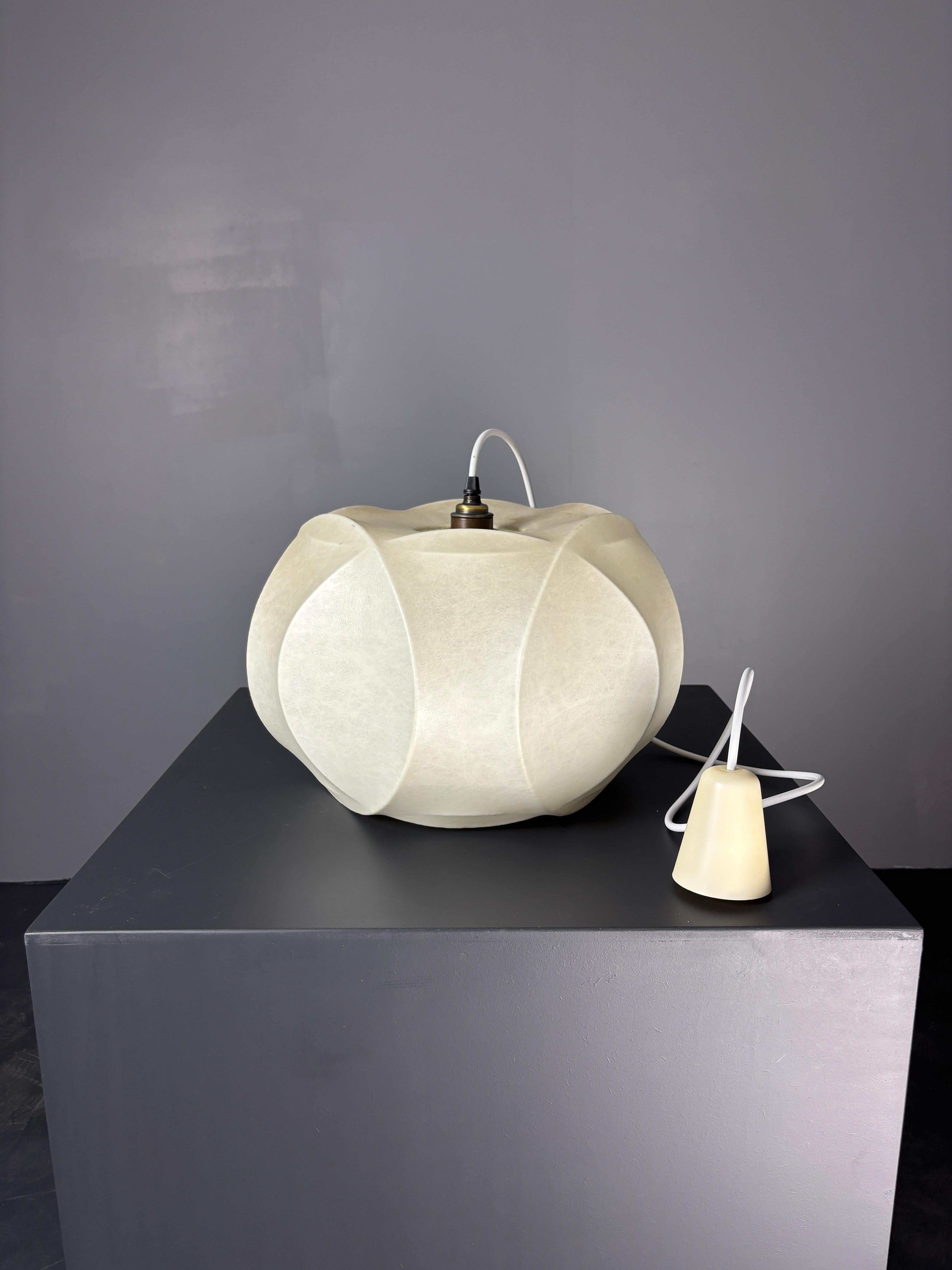 German Midcentury space age cocoon hanging pendant ceiling lamp, 1960s For Sale