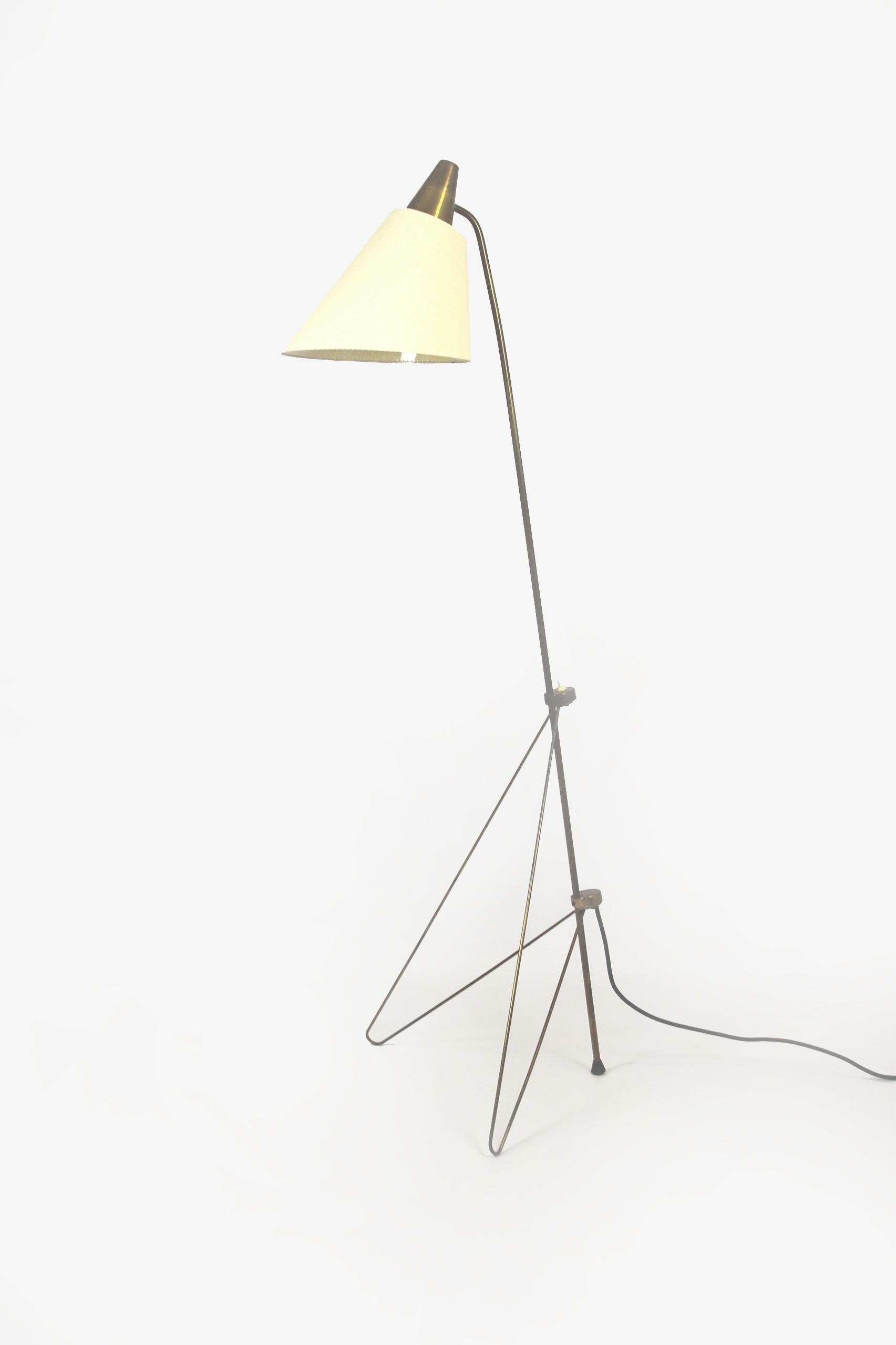 This floor lamp, called 