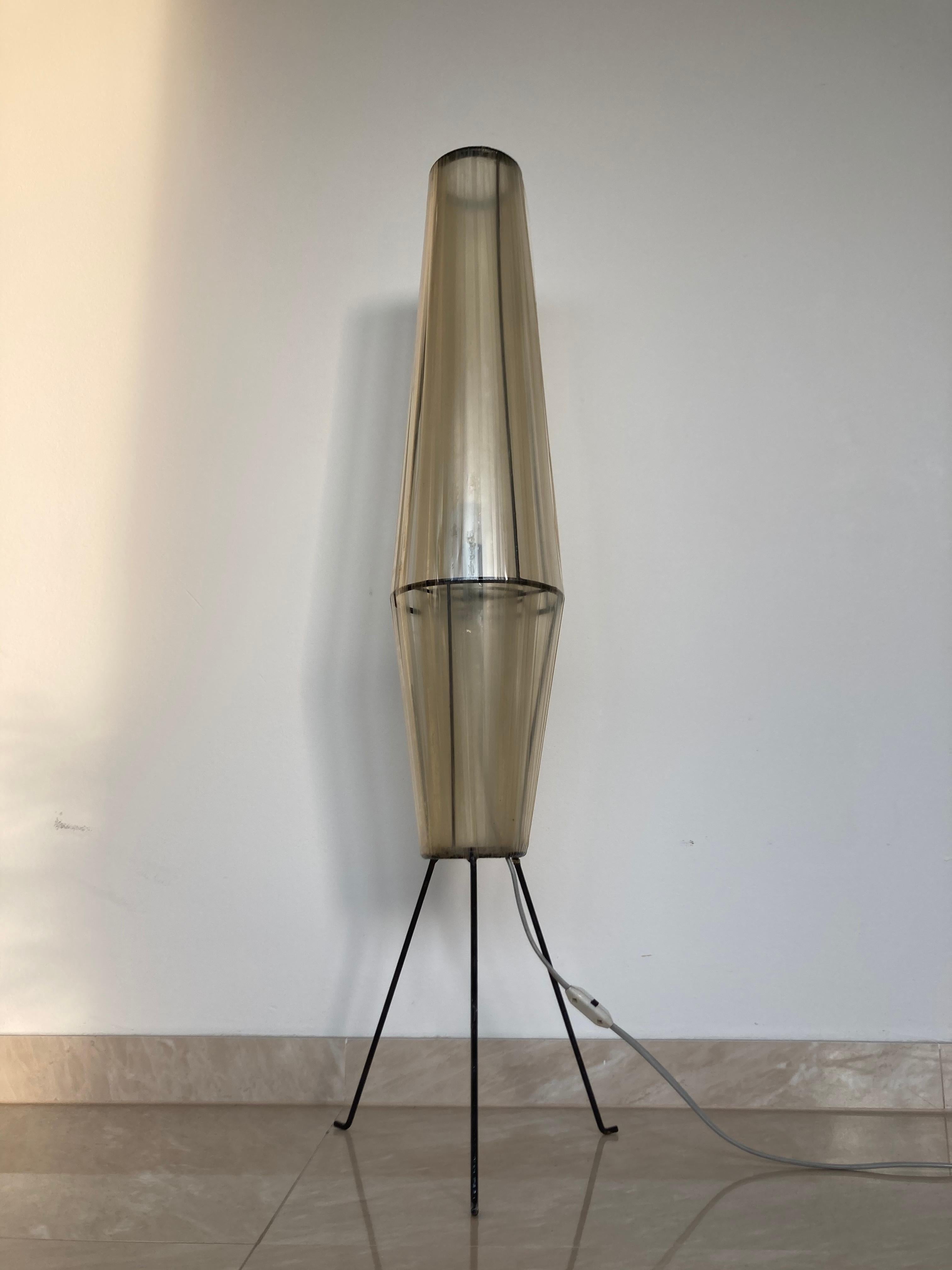 Mid-Century Space Age Stehlampe „Rocket“, Tschechoslowakei, 1960er Jahre (Tschechisch) im Angebot