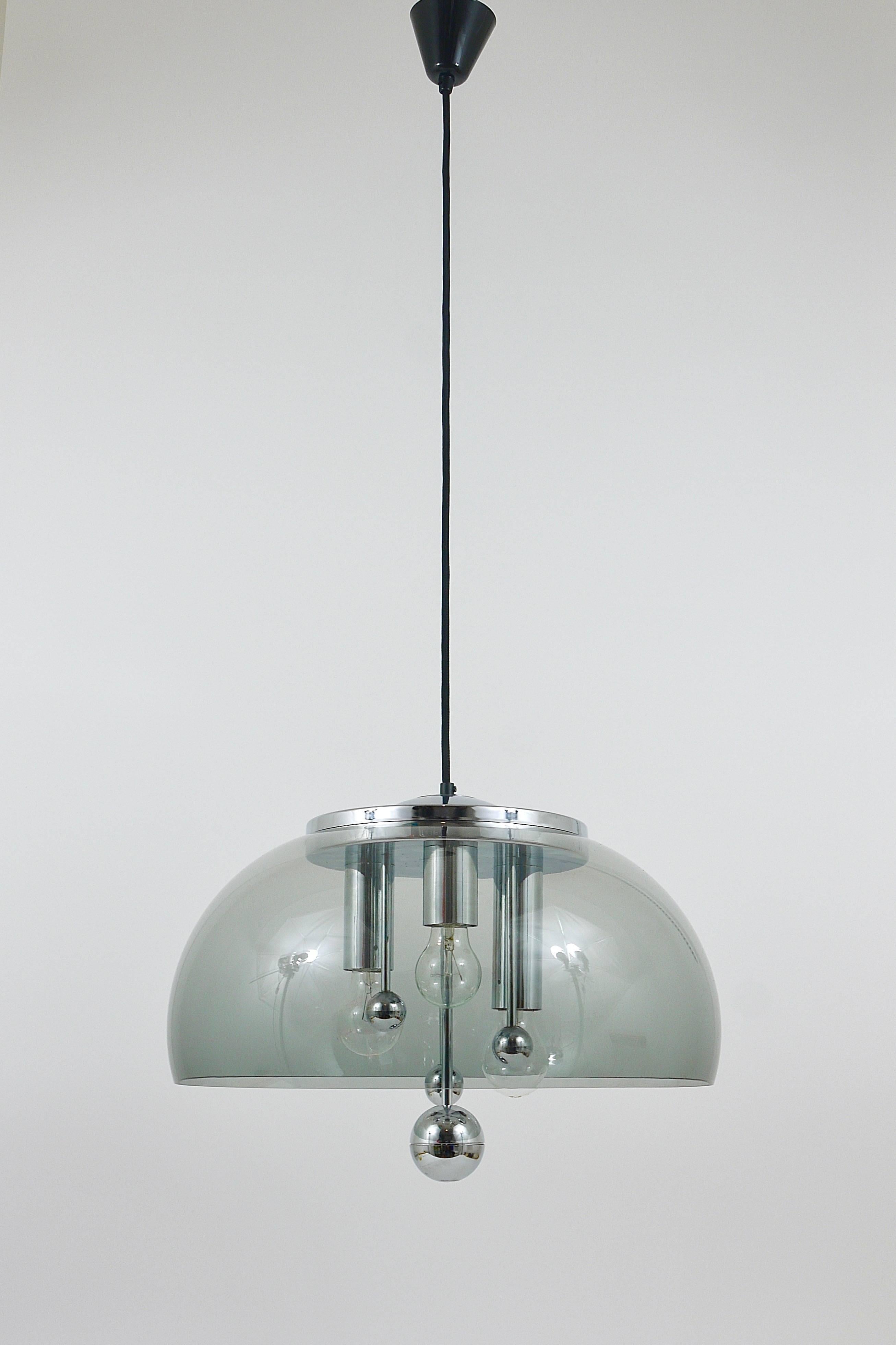 Mid-Century moderno Lampada a sospensione a globo Doria Midcentury A Space Age, Germania, anni '70 in vendita