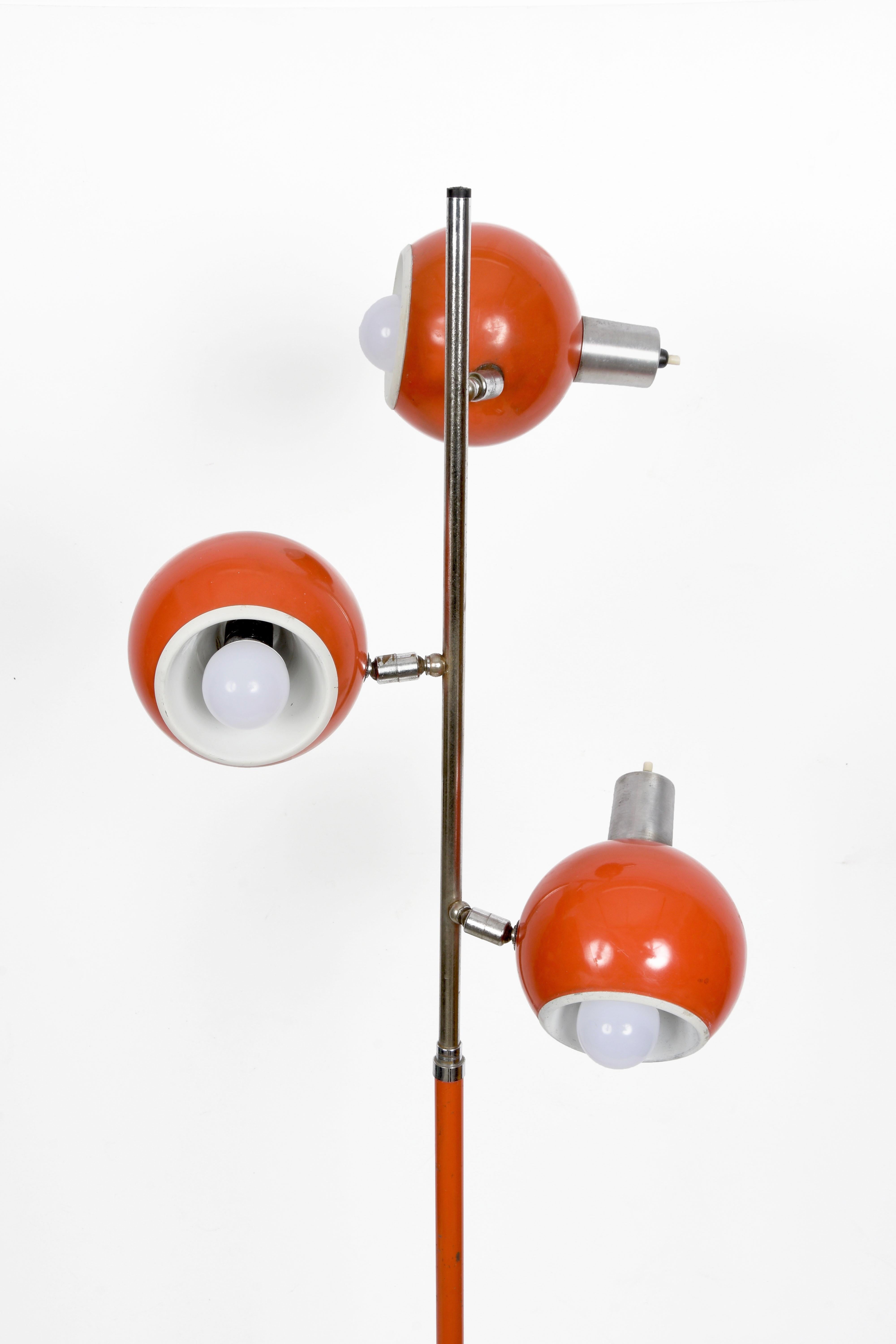Midcentury Space Age Lacquered Orange Aluminium Luci Italia Floor Lamp, 1970s 4