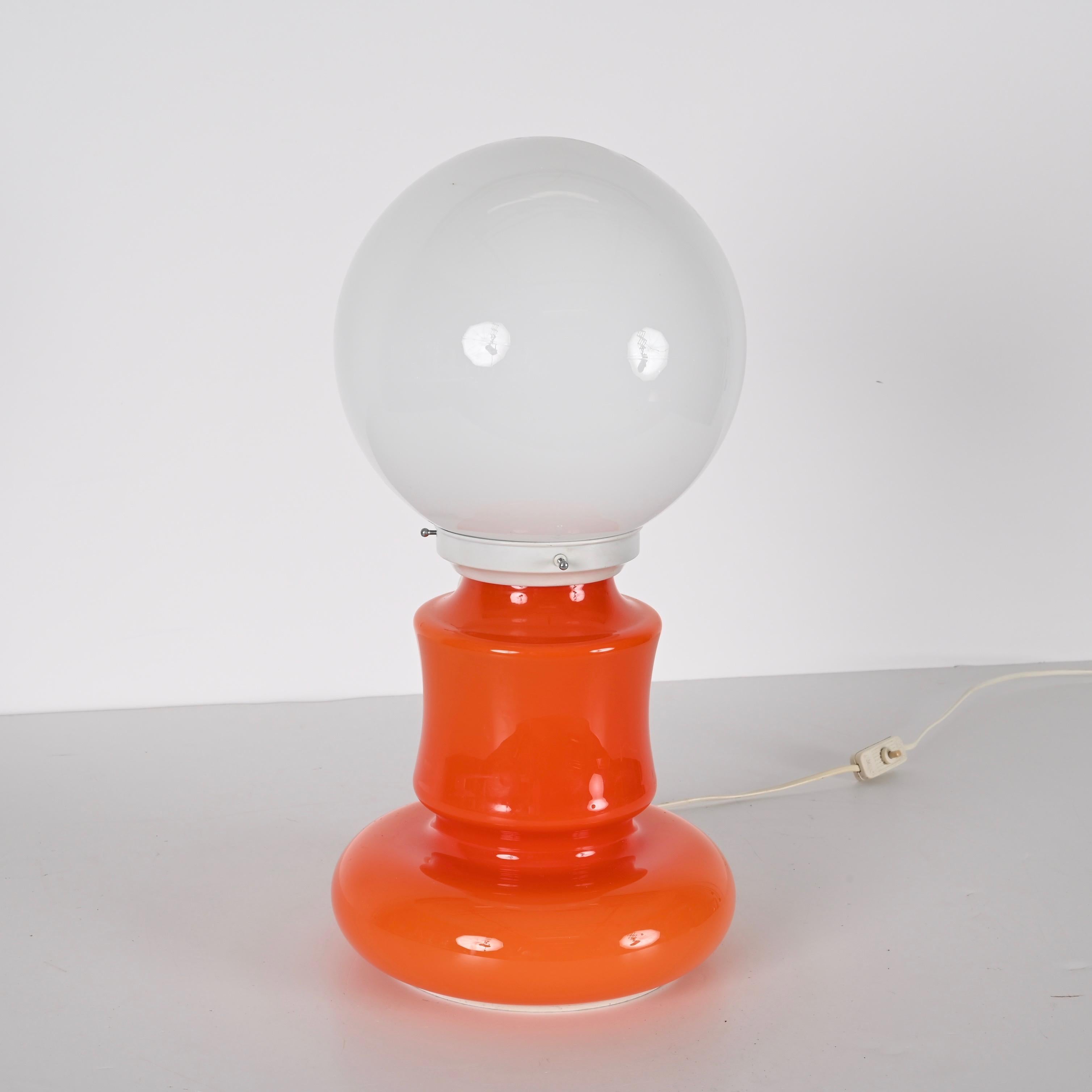 Metal Mid-Century Space Age Orange and White Murano Glass Italian Table Lamp, 1970s  For Sale