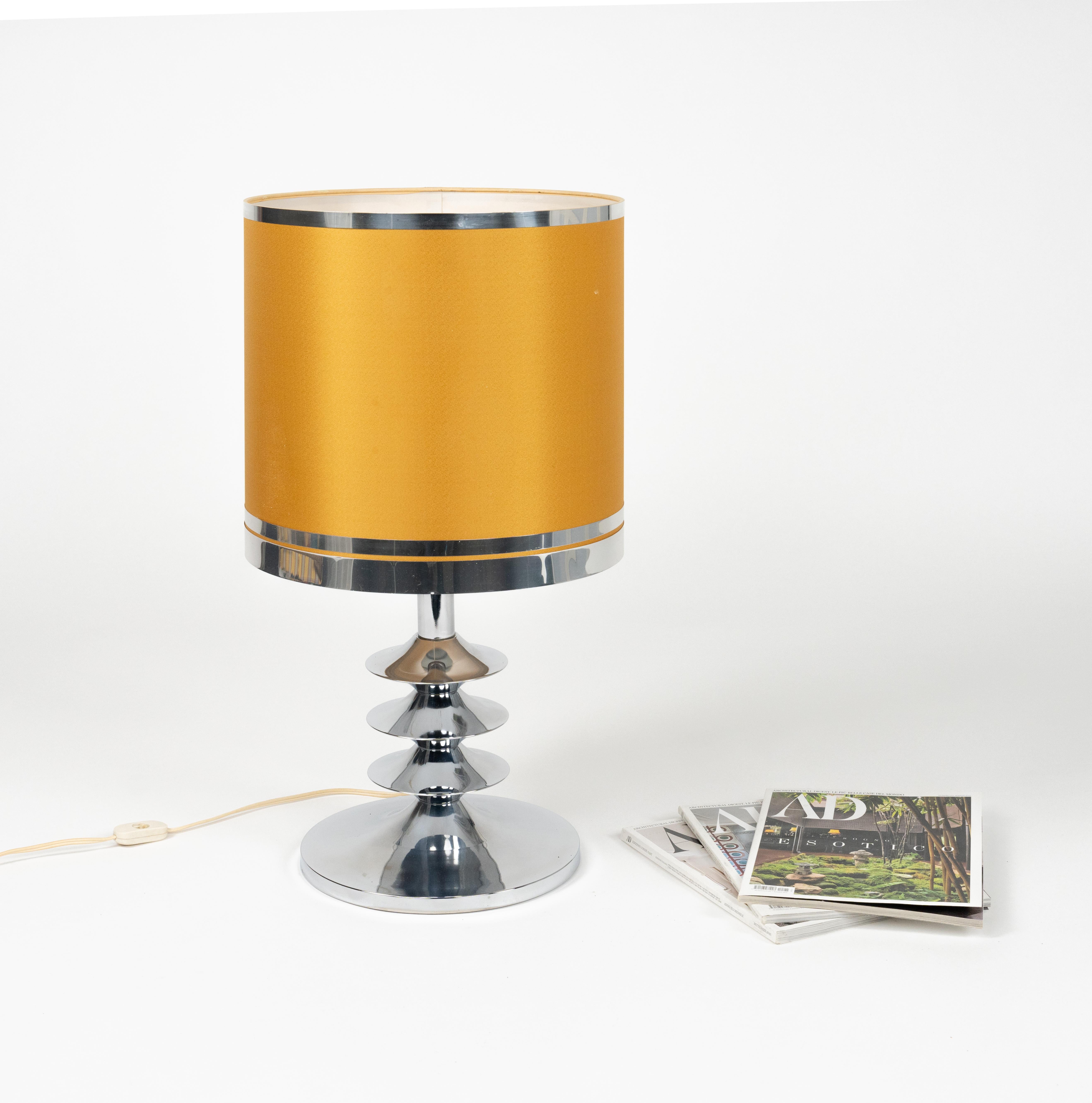 Fin du 20e siècle Lampe de table de l'ère spatiale du milieu du siècle dernier en chrome et tissu, Italie 1970 en vente