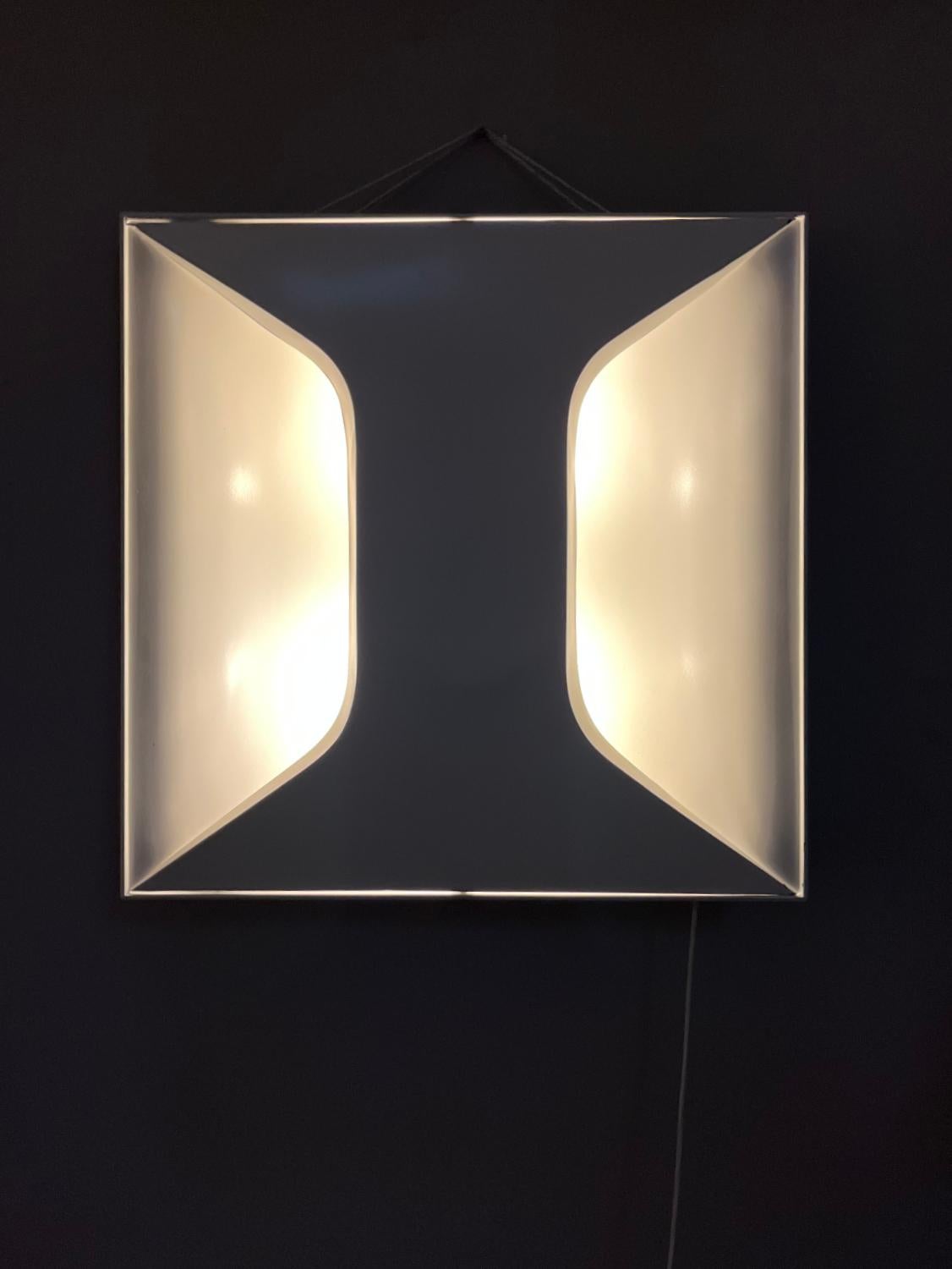 Lacquered Midcentury Space Age White Oyster Panel Sconce Wall Floor Light Staff Leuchten